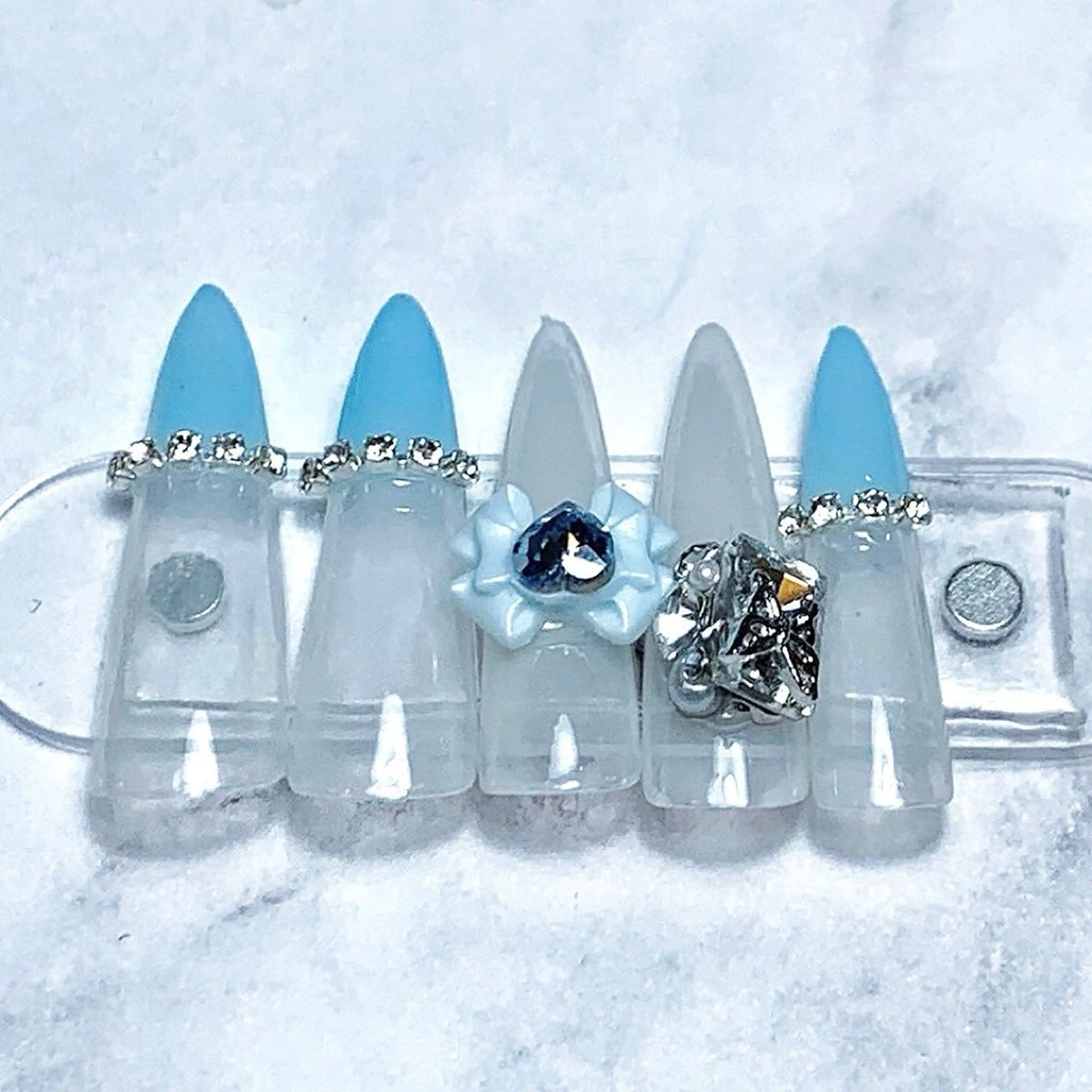 ネイル ☁️Yun nail Rin☁️のネイルデザイン