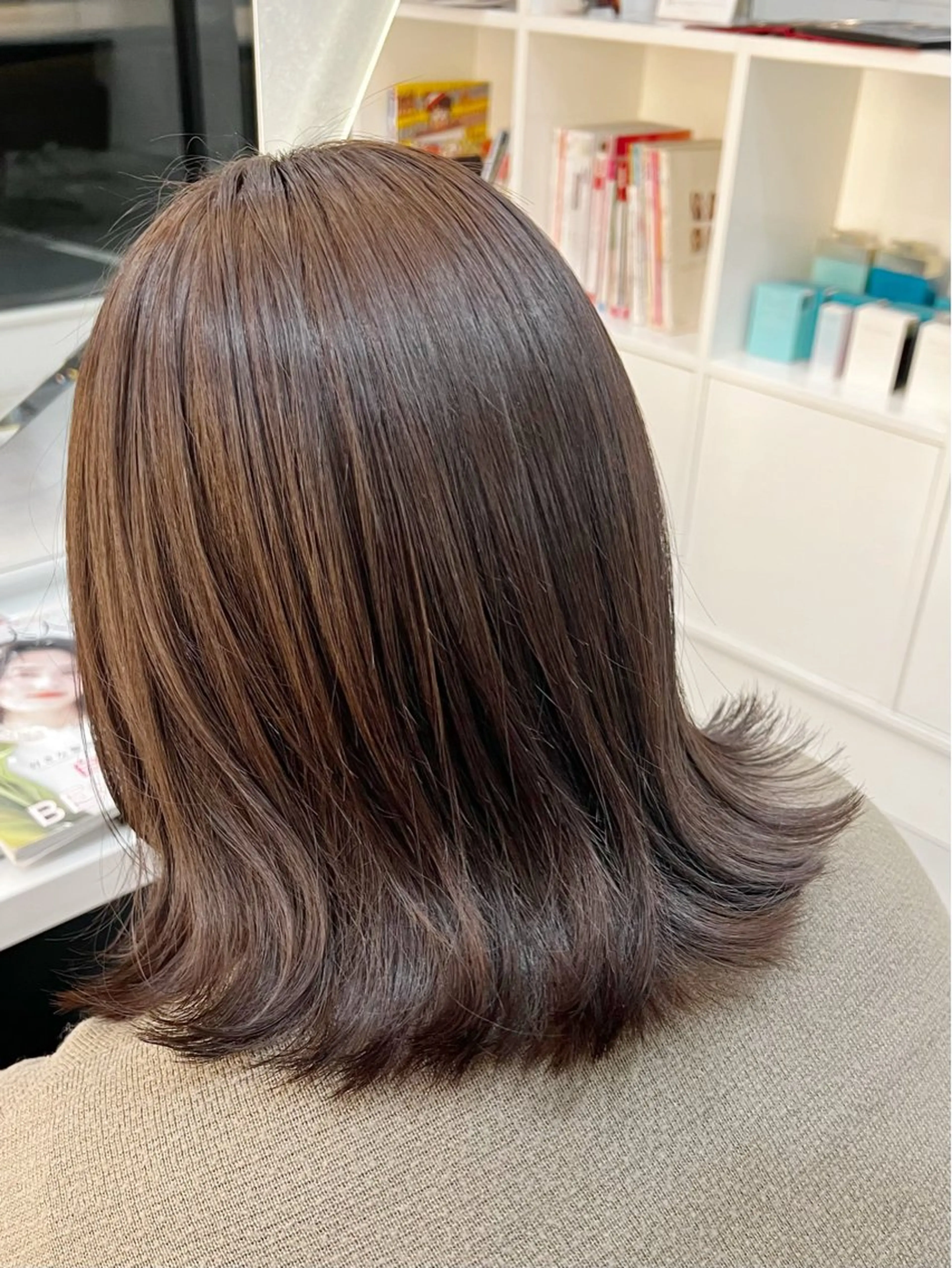 セミロング 韓国風顔まわり/ベー ジュ/マツエク♡美咲のヘアスタイル