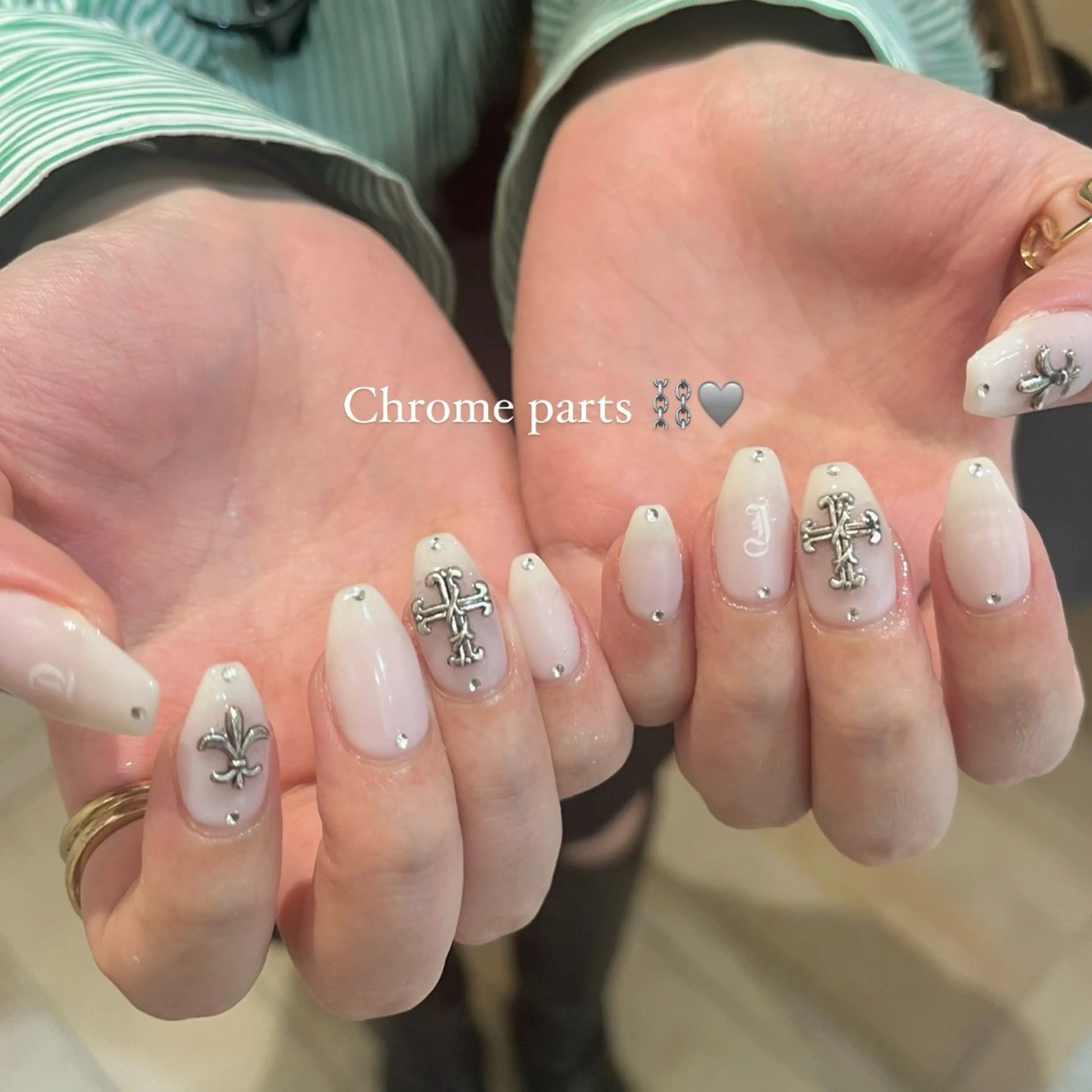 ネイル ハンドネイル Momone ／渋谷／パラジェルのネイルデザイン