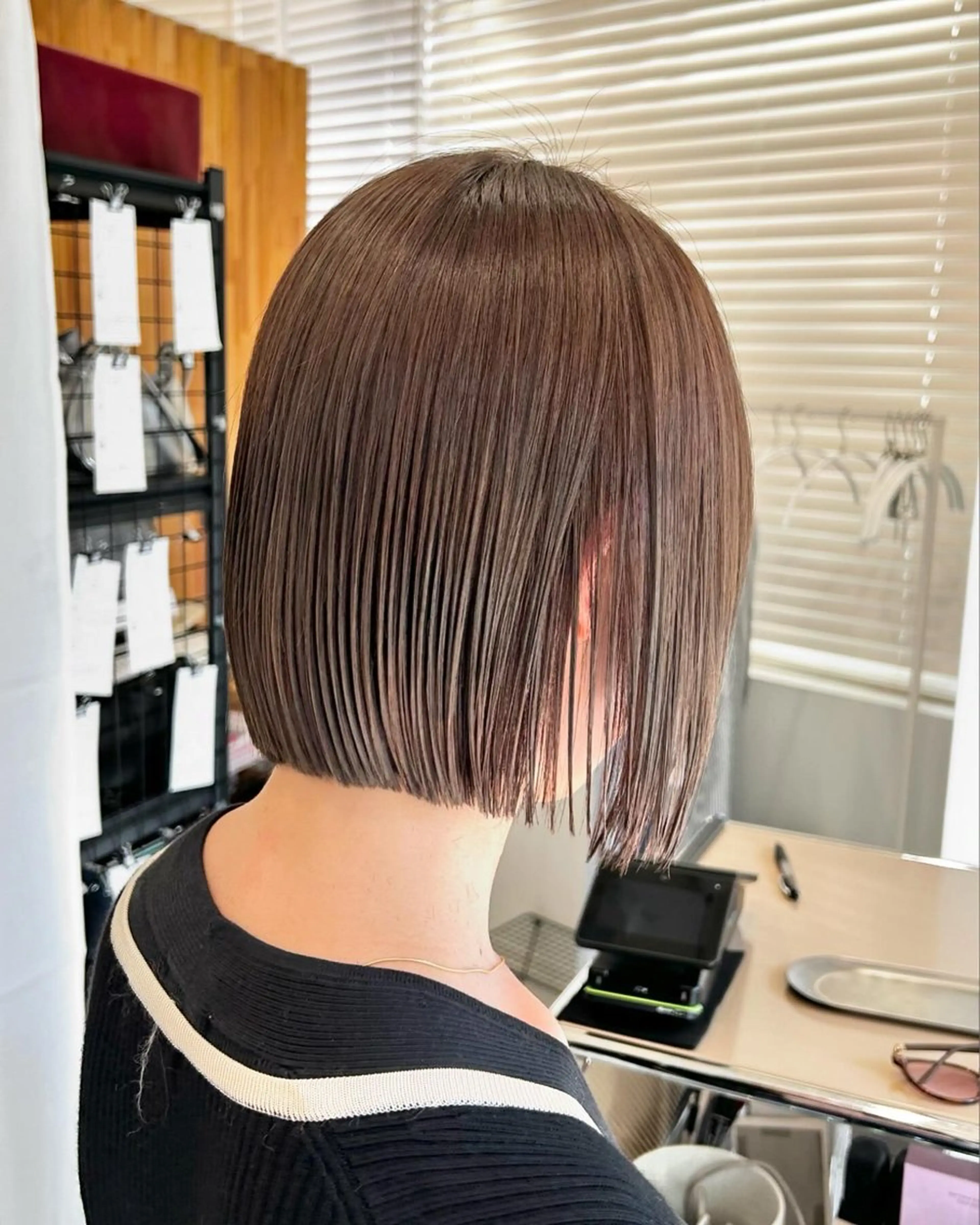 ショート カラー カット ヘアカラー トリートメント ぱつっとボブ/ 小野あかねのヘアスタイル