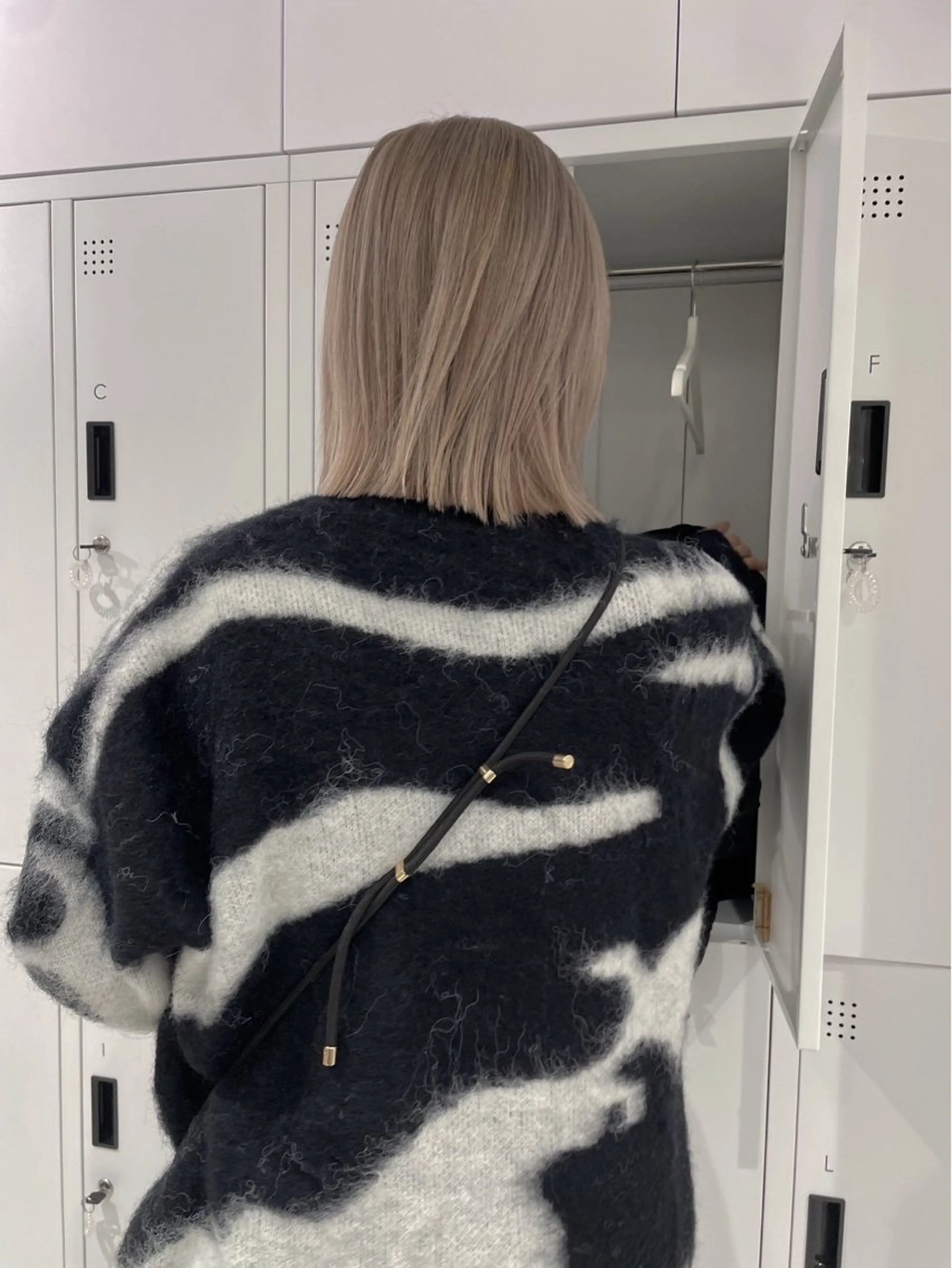 ミディアム カラー ya₥a/メンズカッ ト/透明感カラーのヘアスタイル