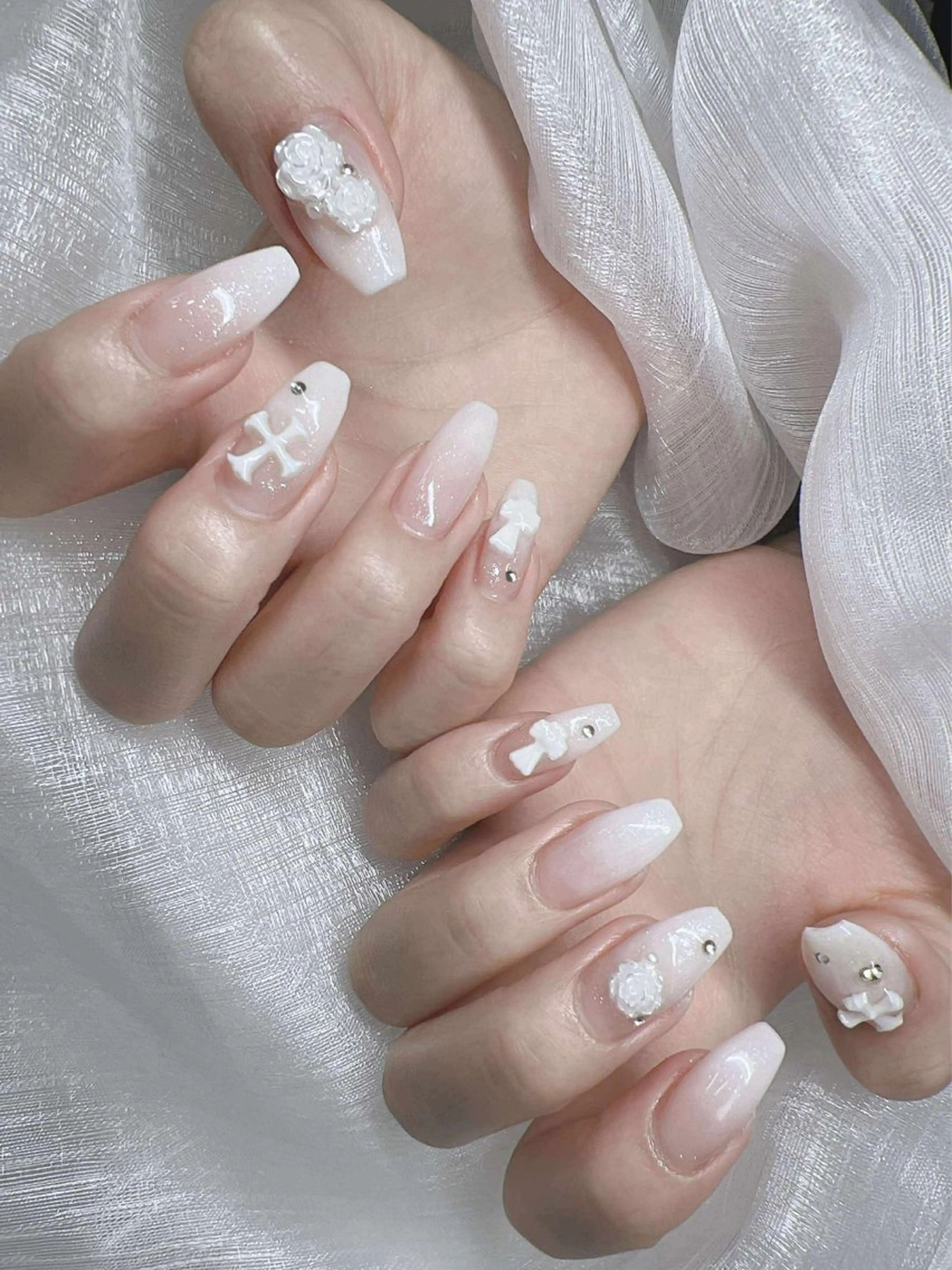 ネイル 長さ出し グラデーション 卒業式 キラキラネイル マグネットネイル ハンドネイル Lee Nailsのネイルデザイン