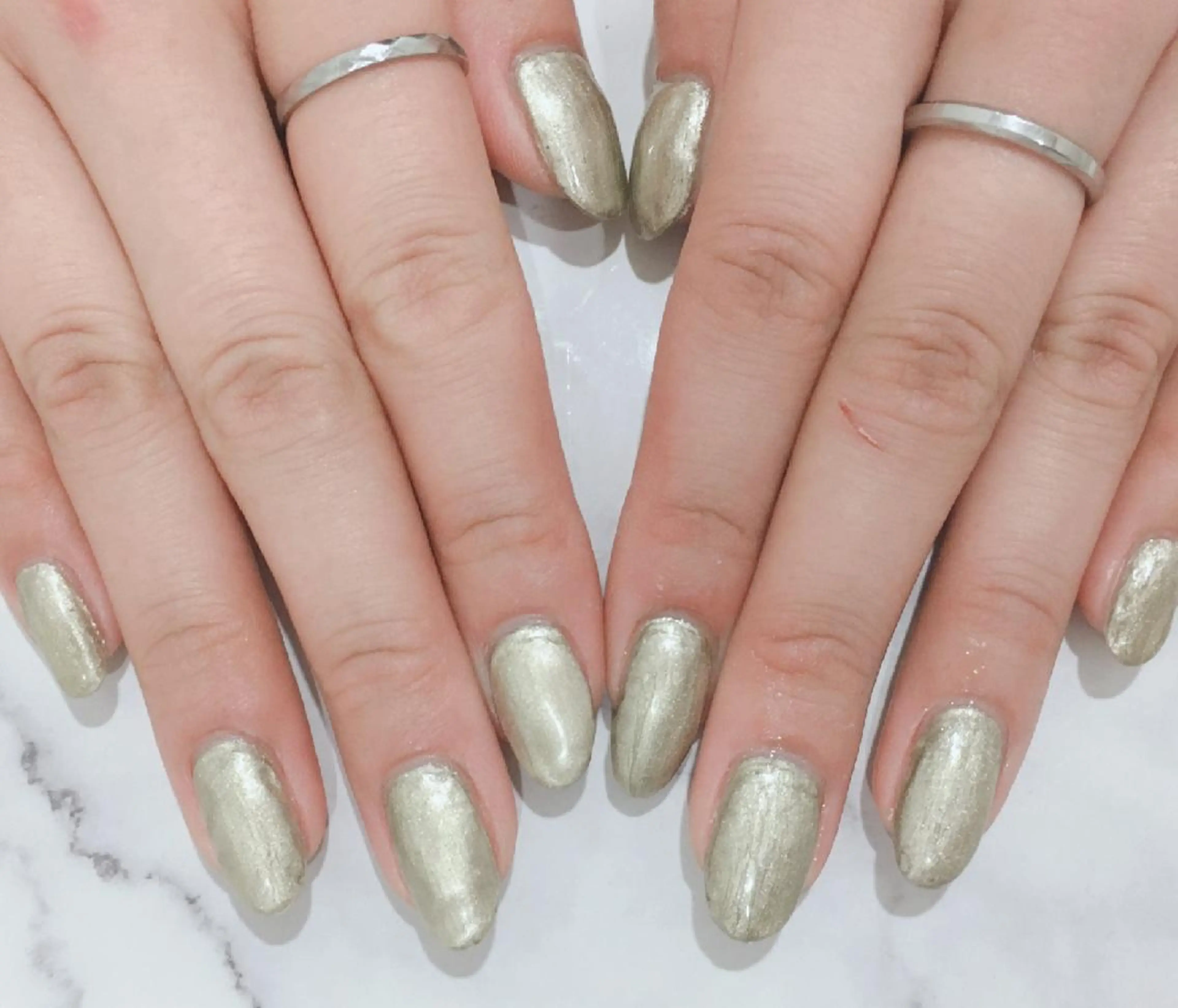 ネイル フラワーネイル ジェルネイル ゴールド スカルプネイル シンプルネイル ネイル＆フラワーサロン〜Ri✦hiro〜鳥栖店所属・HIRATA RIEのネイルデザイン