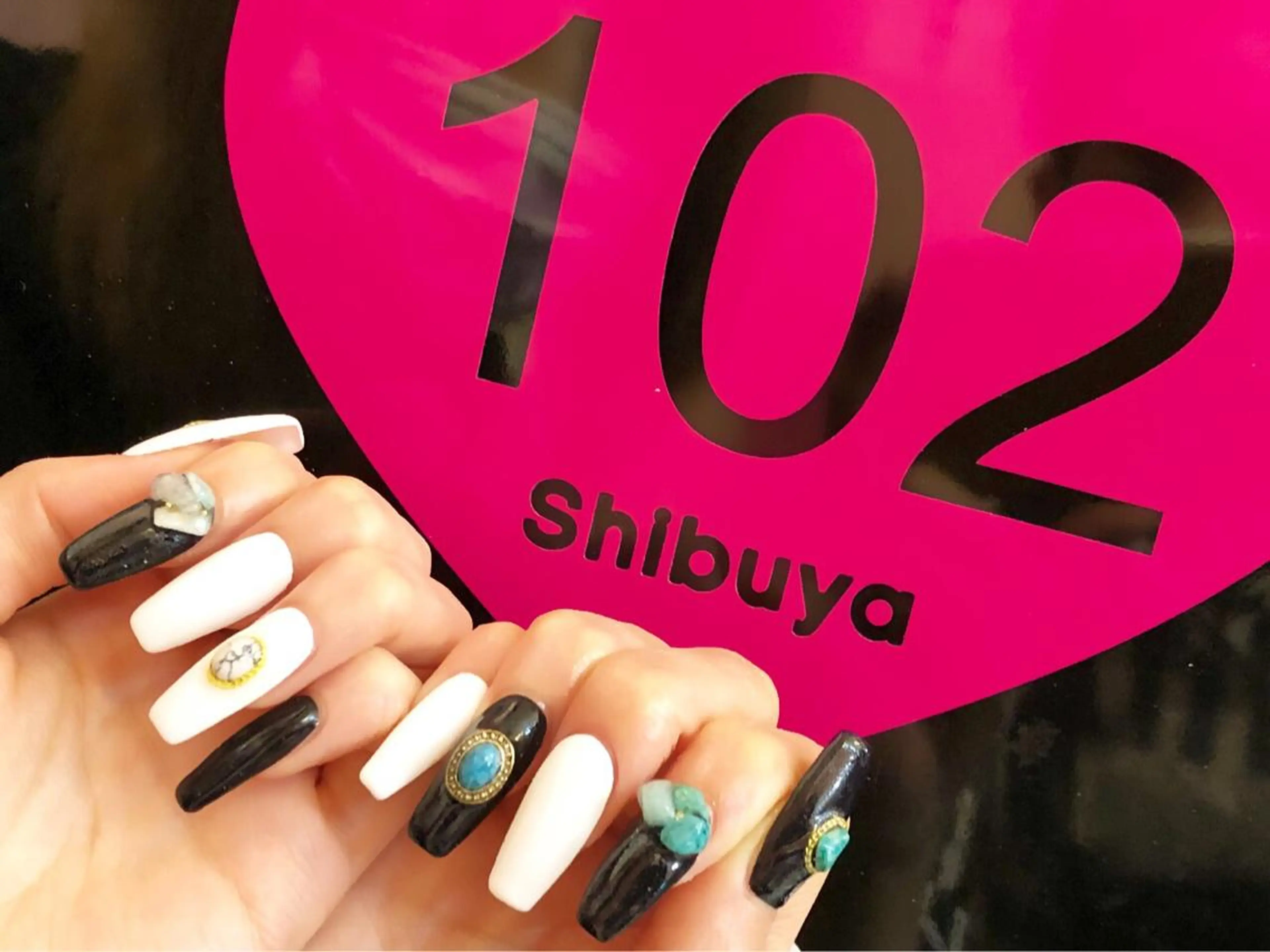 セミロング カラー メンズ キッズ ネイル 卒業式のヘアスタイル アートネイル フットネイル ジェルネイル 卒業式 NAILSGOGO shibuyaのネイルデザイン