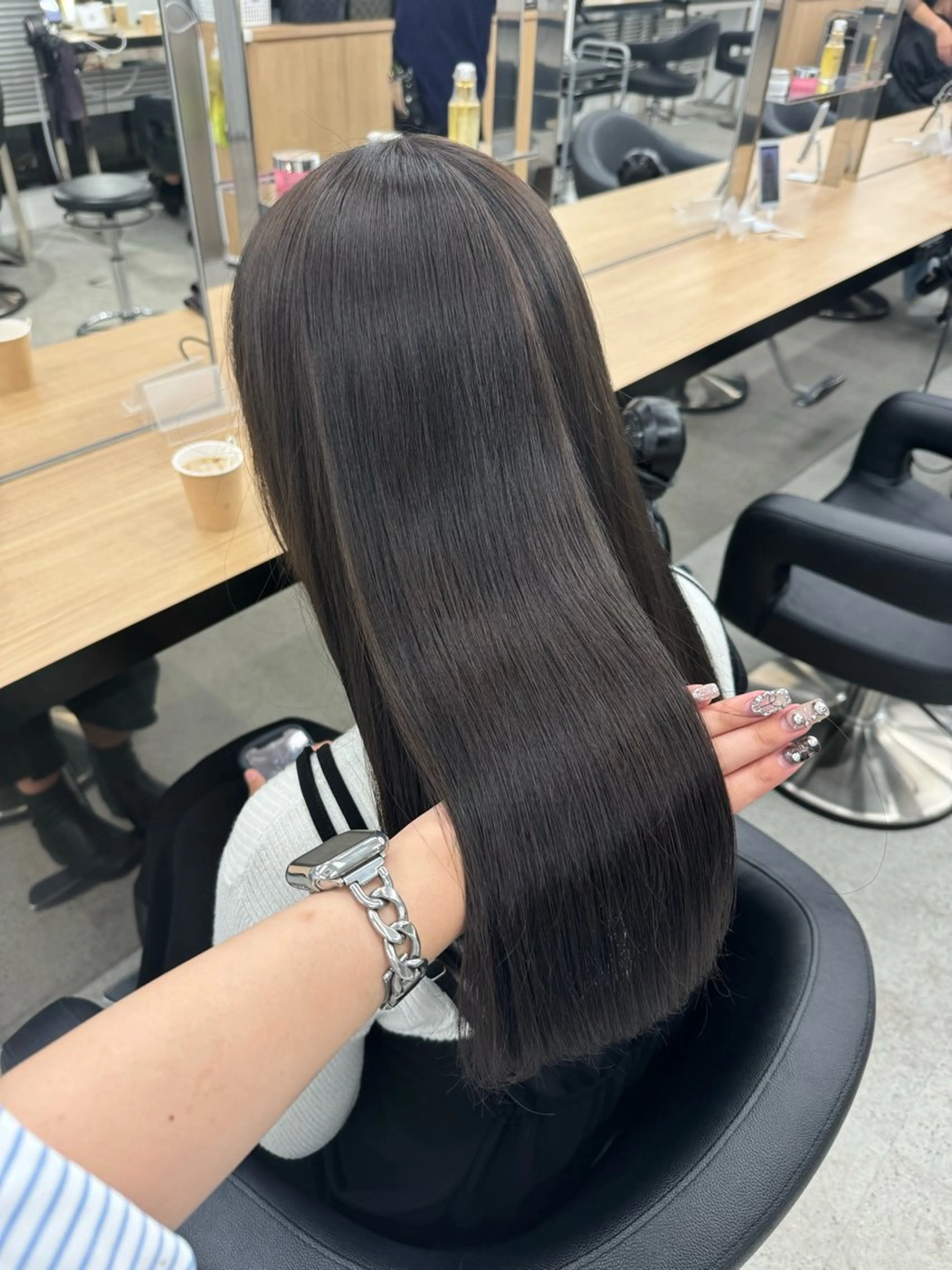 ロング カラー ヘアカラー 暗髪🩶ラベンダー/ ブルー/ユウナ🤍のヘアスタイル