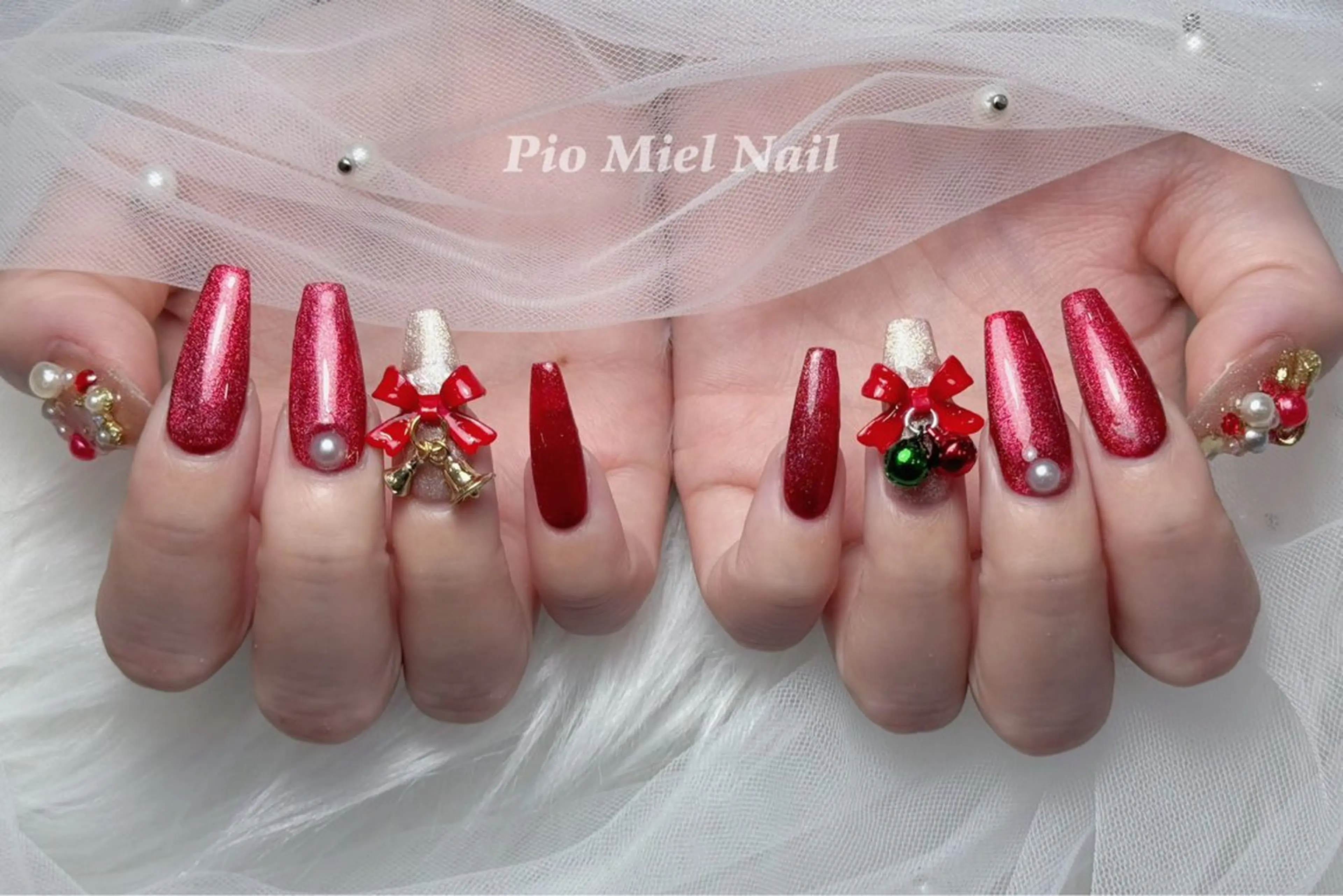 ネイル フレンチネイル 韓国ネイル ラメ(グリッター) マグネットネイル ニュアンスネイル ハンドネイル momo 長さだしのネイルデザイン