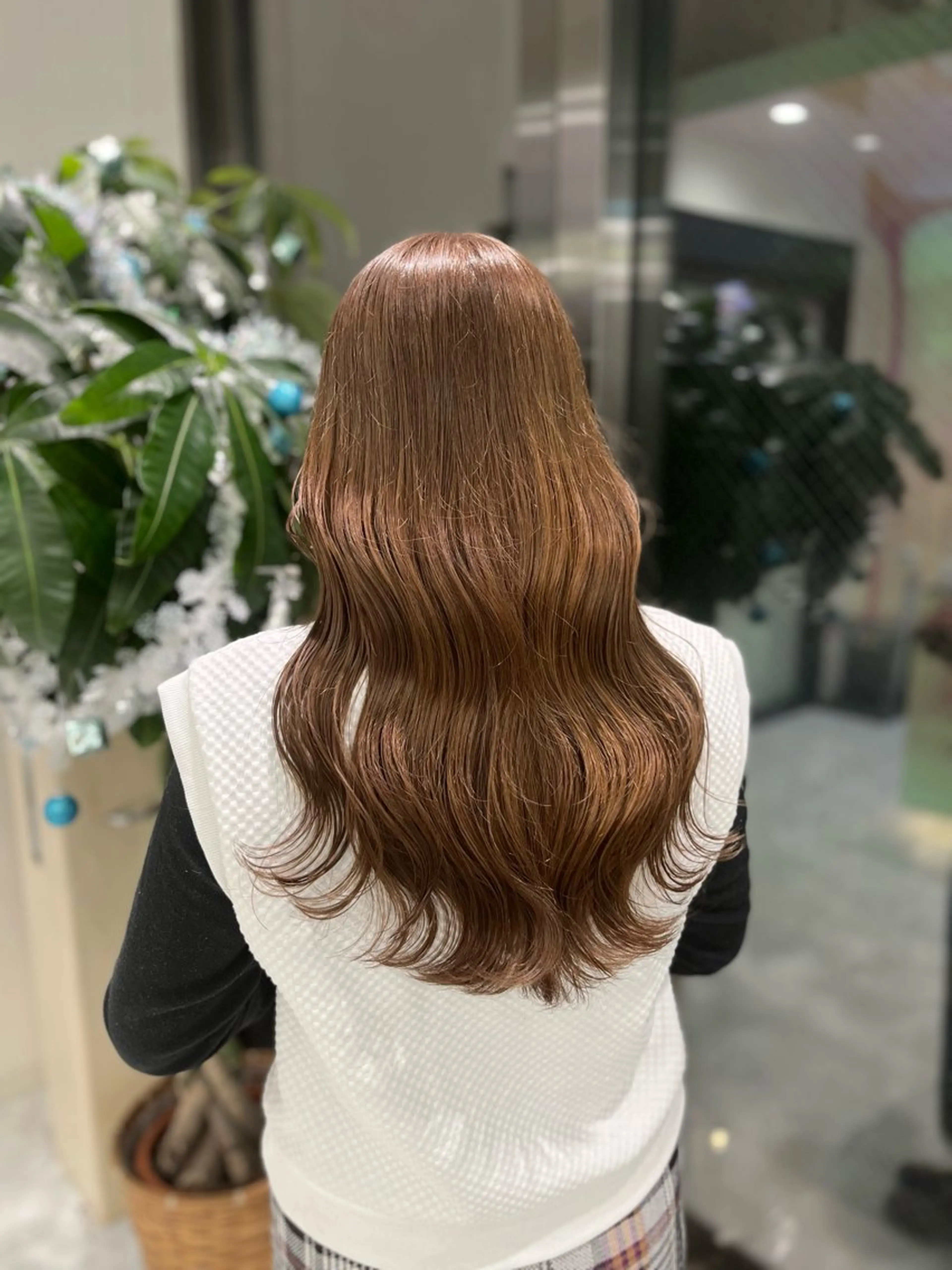 カラー ベージュ・グレー ジュ達人KOJIROのヘアスタイル