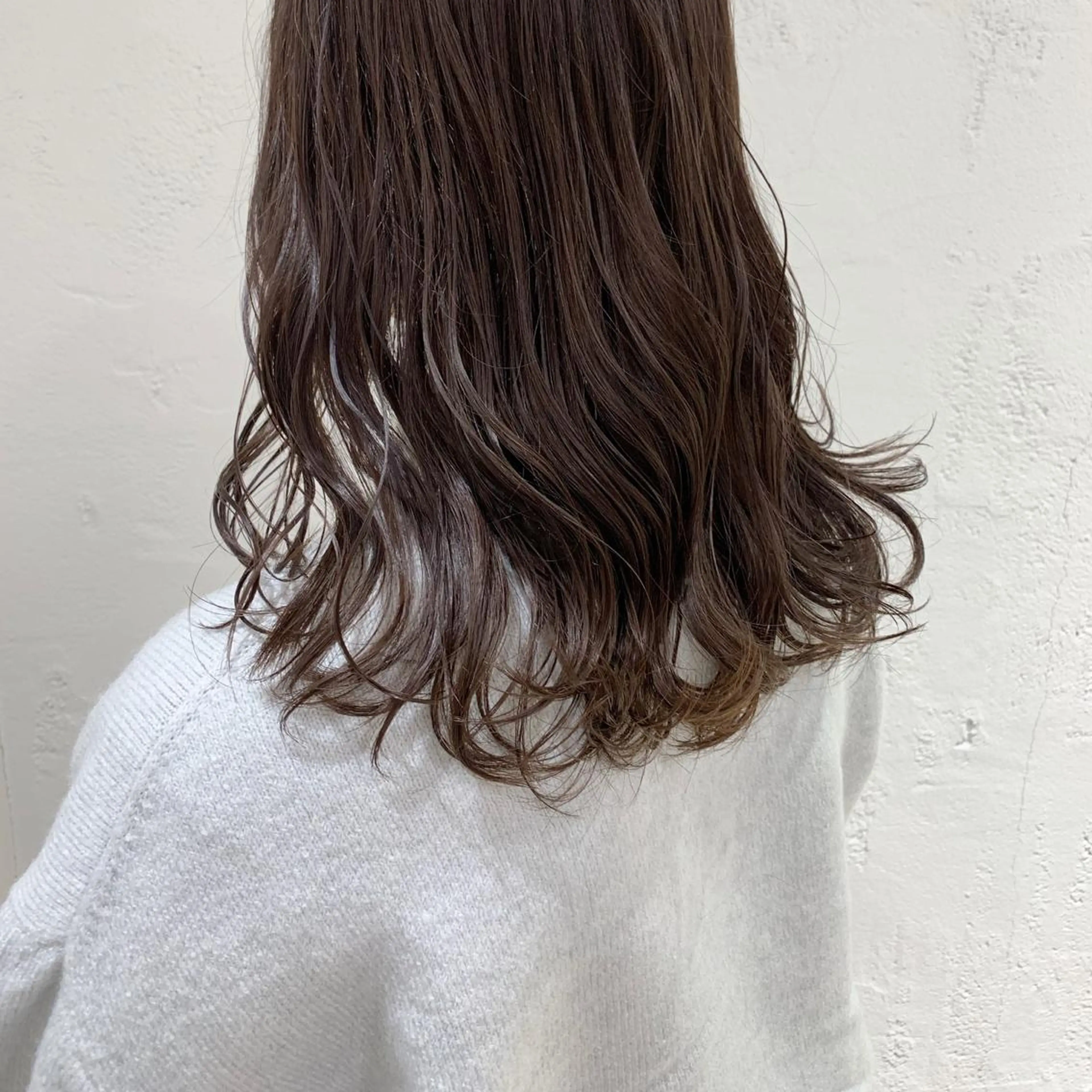 セミロング カラー アッシュ ハイライトカラー ラベンダーカラー ラベンダーアッシュ ハイライト 🫧透明感カラー/ ボブ/小笠原🪽のヘアスタイル