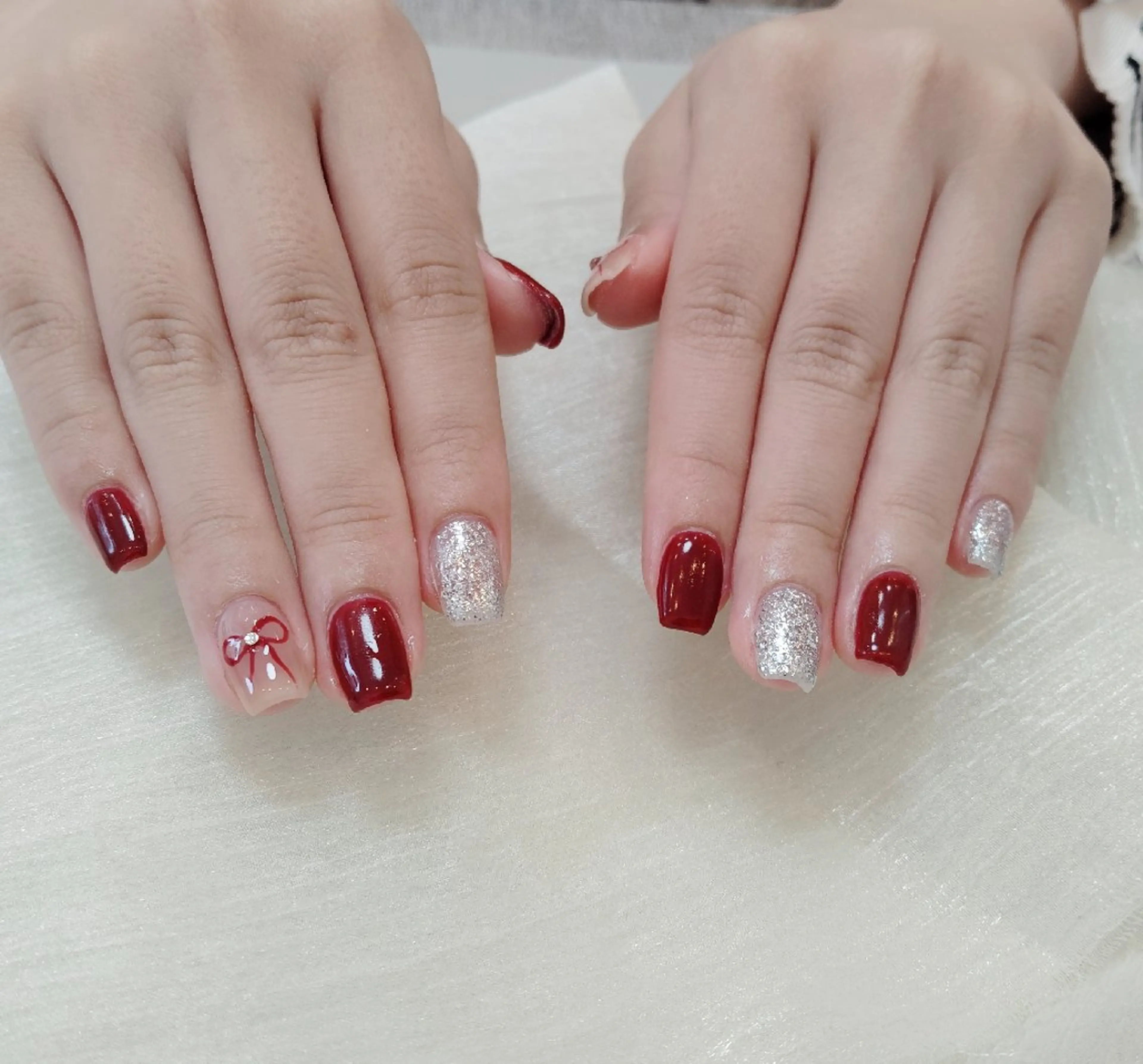 ネイル アートネイル 赤色 リボン シンプルネイル MIYUKI Nail所属・MIYUKI  美桜のネイルデザイン