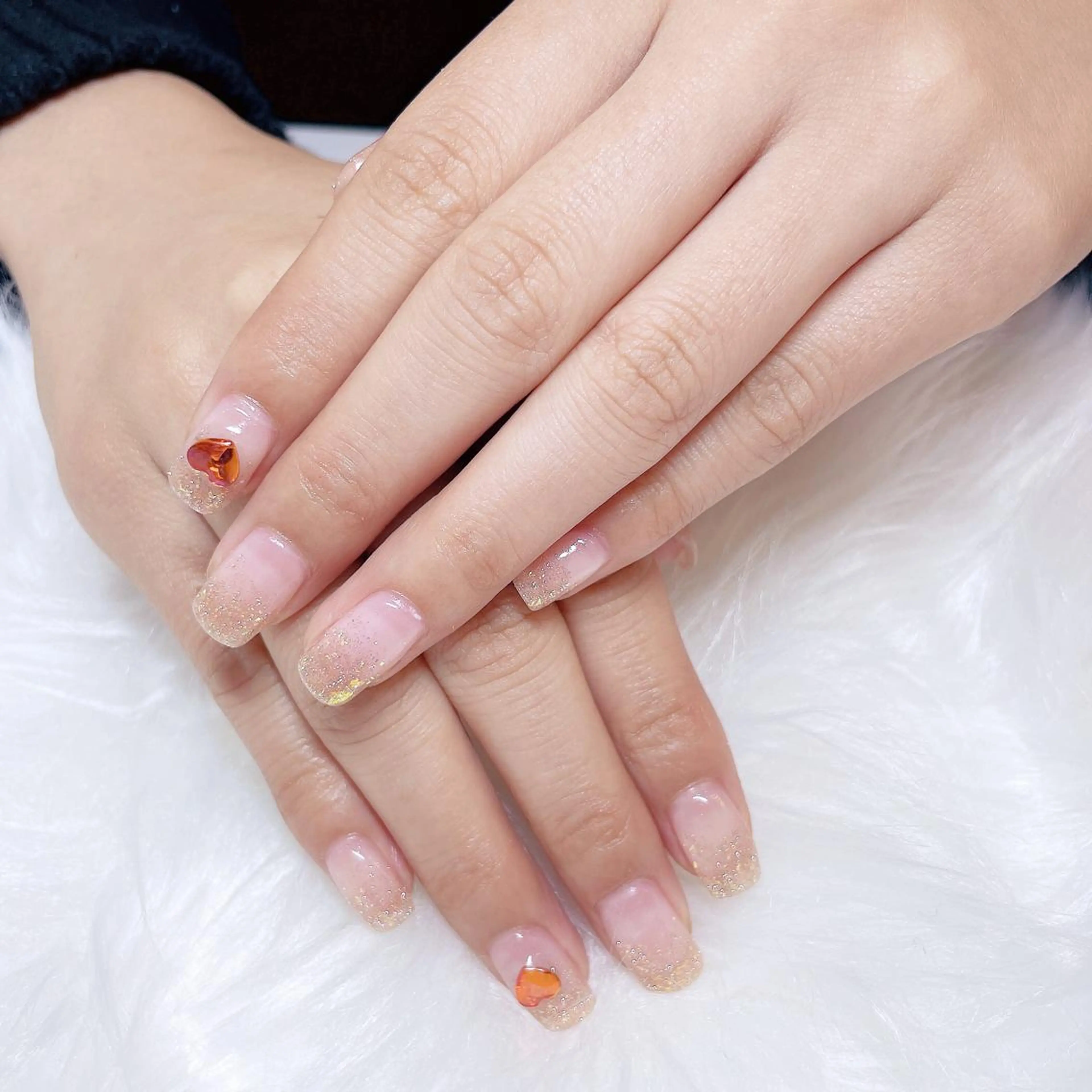 ネイル フラッシュネイル ジェルネイル グラデーション 韓国ネイル マグネットネイル Amour baseのネイルデザイン