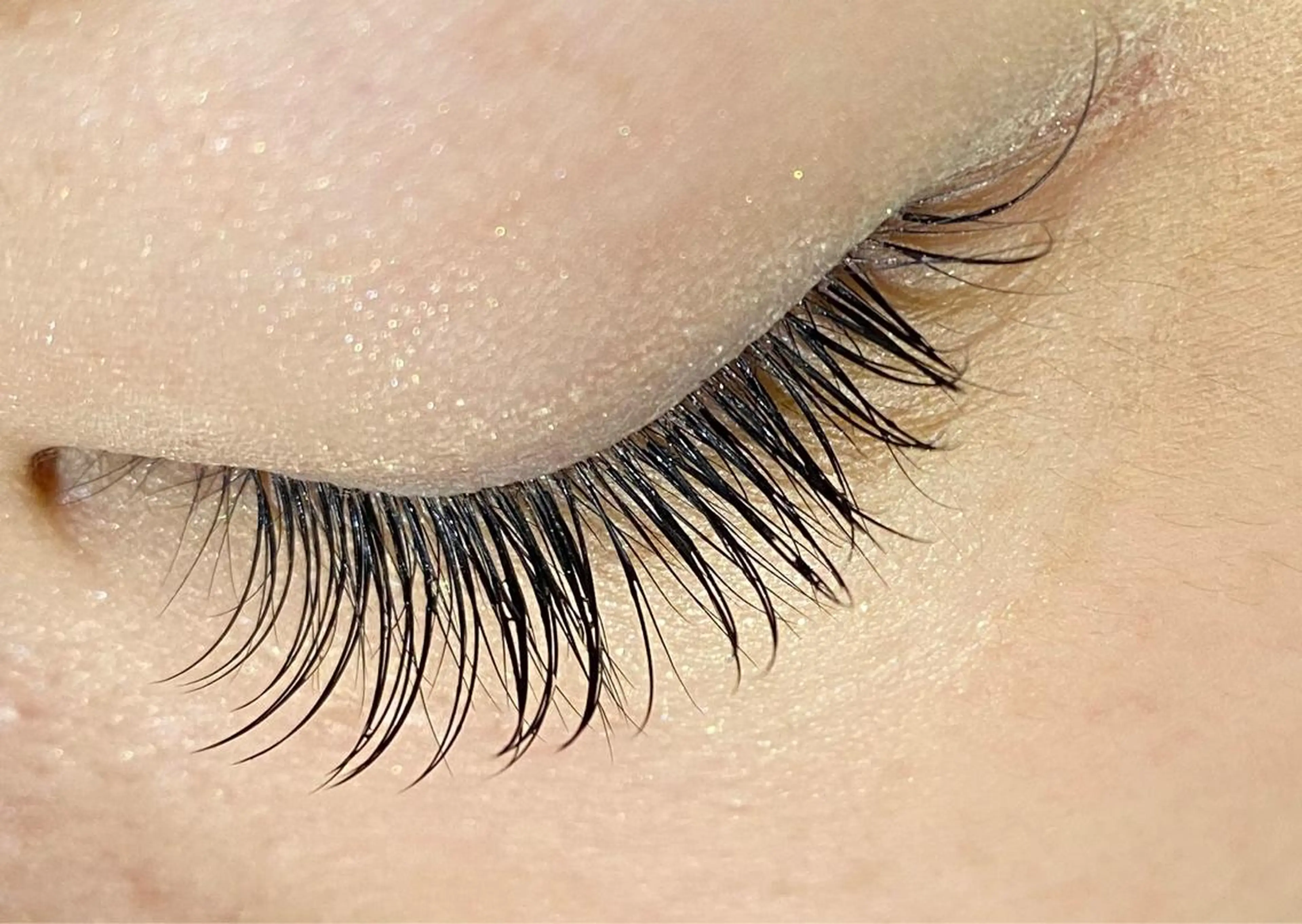 マツエク・マツパ Eyelash Salon GALLET所属・谷村 里美の眉毛・アイブロウイメージ