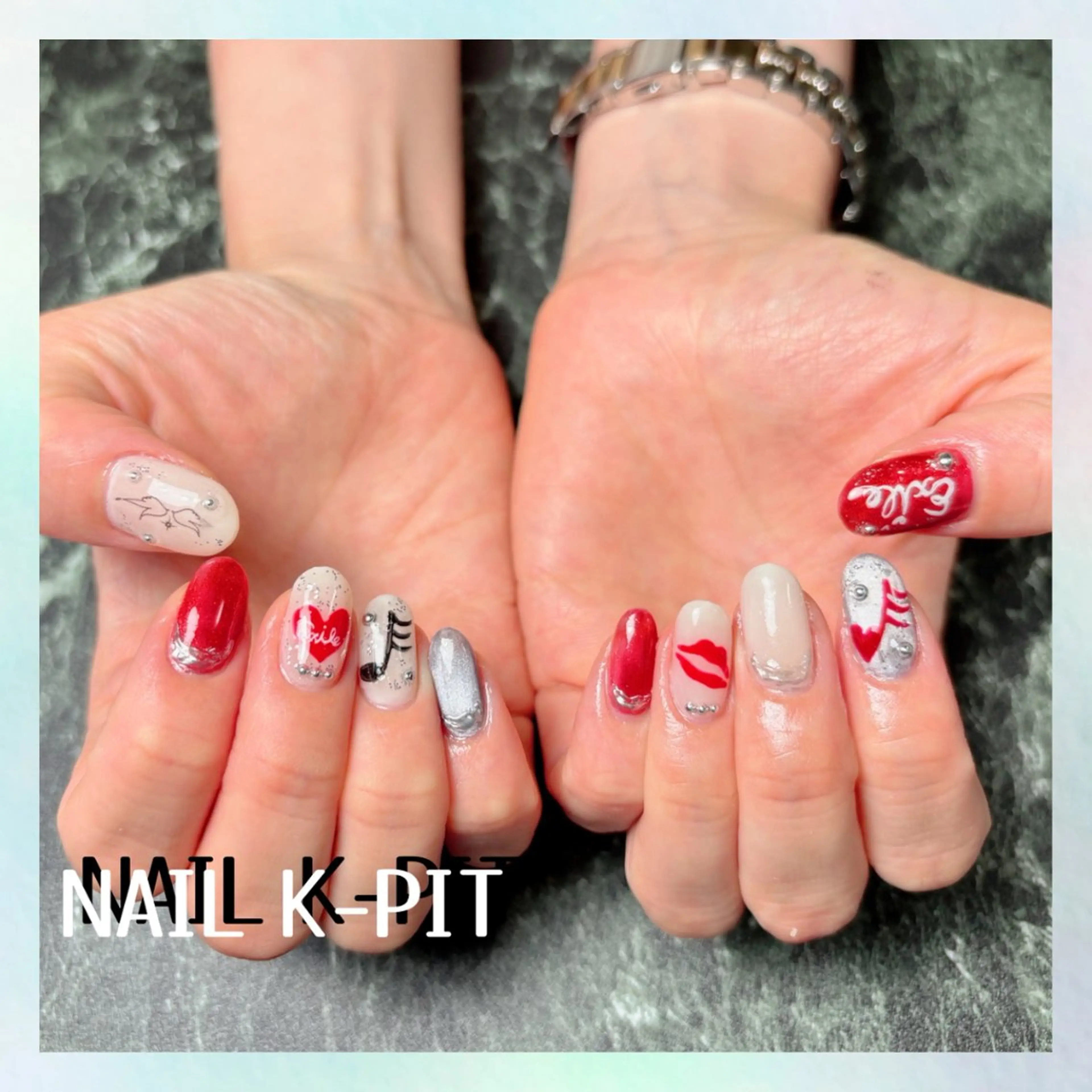 ネイル ニュアンスネイル 赤色 ハンドネイル NAIL K-PIT ネイル ケーピットのネイルデザイン