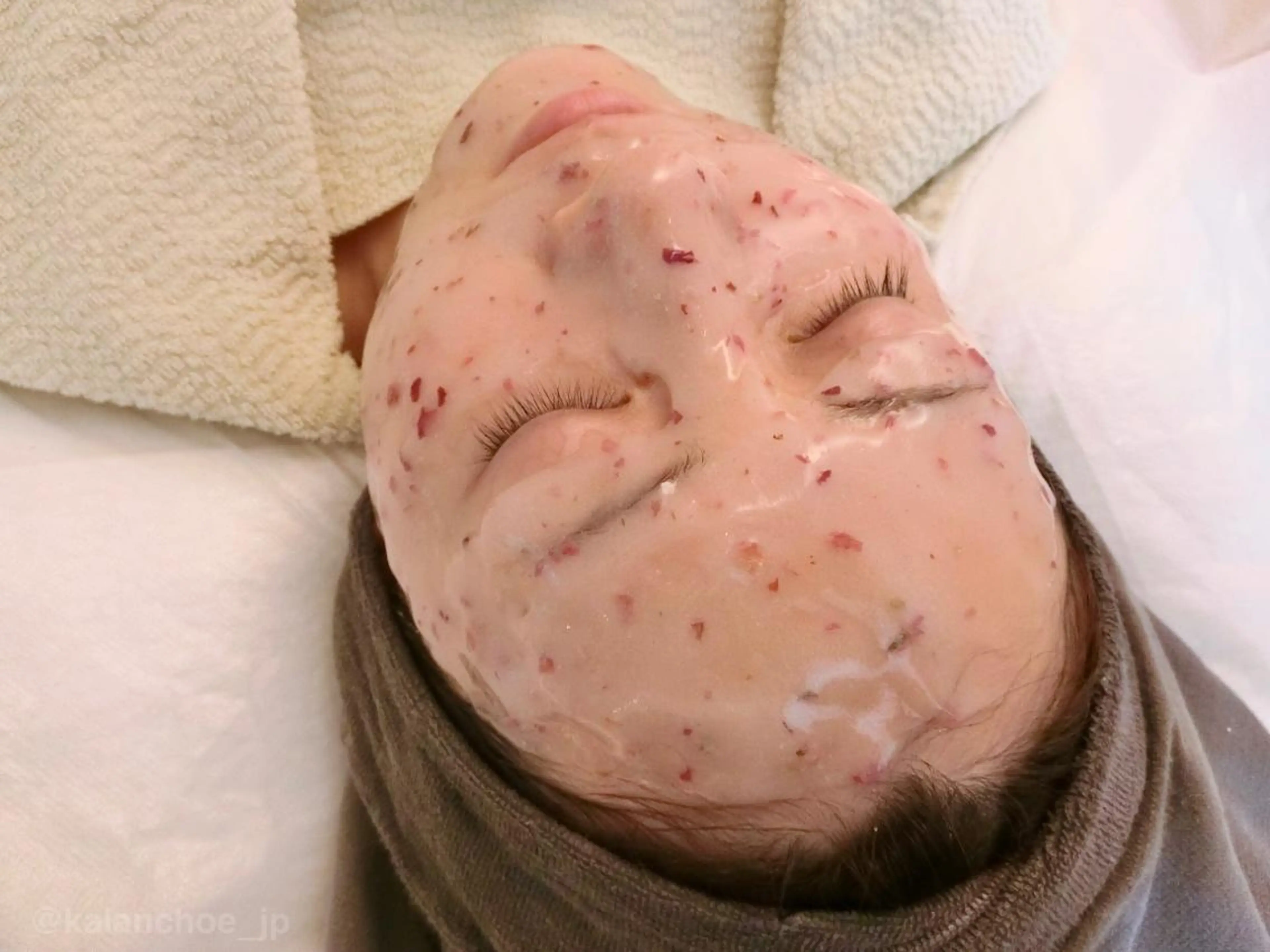 🌟12月限定/乾燥ケアで艶肌・透明感UP・🌟乳酸菌ミルクピーリング＋水分爆弾マスク 通常21000→18000の写真