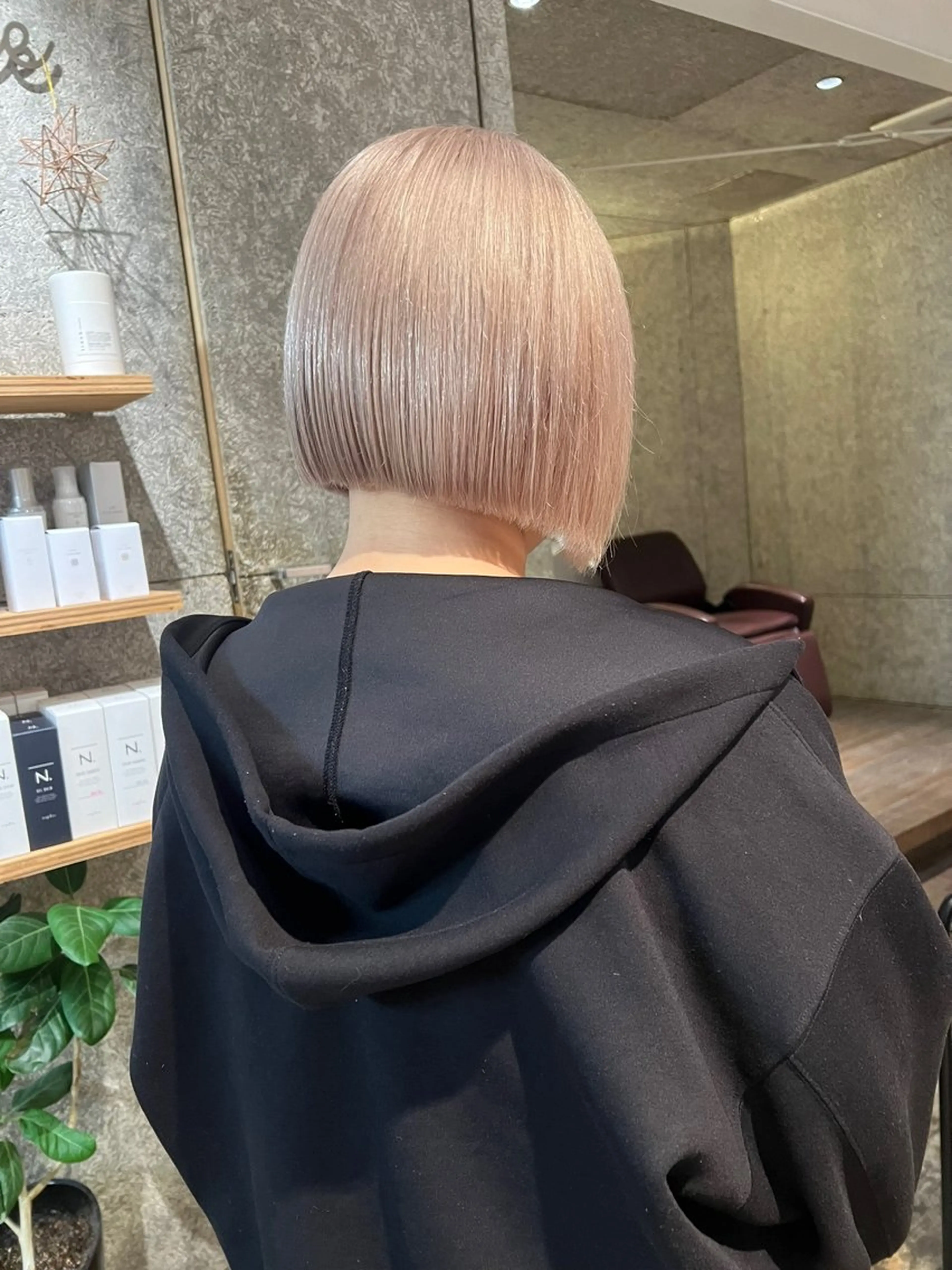 ミディアム カラー Lin'ne所属・竹内梓／パーマ ／ハイトーンのヘアスタイル