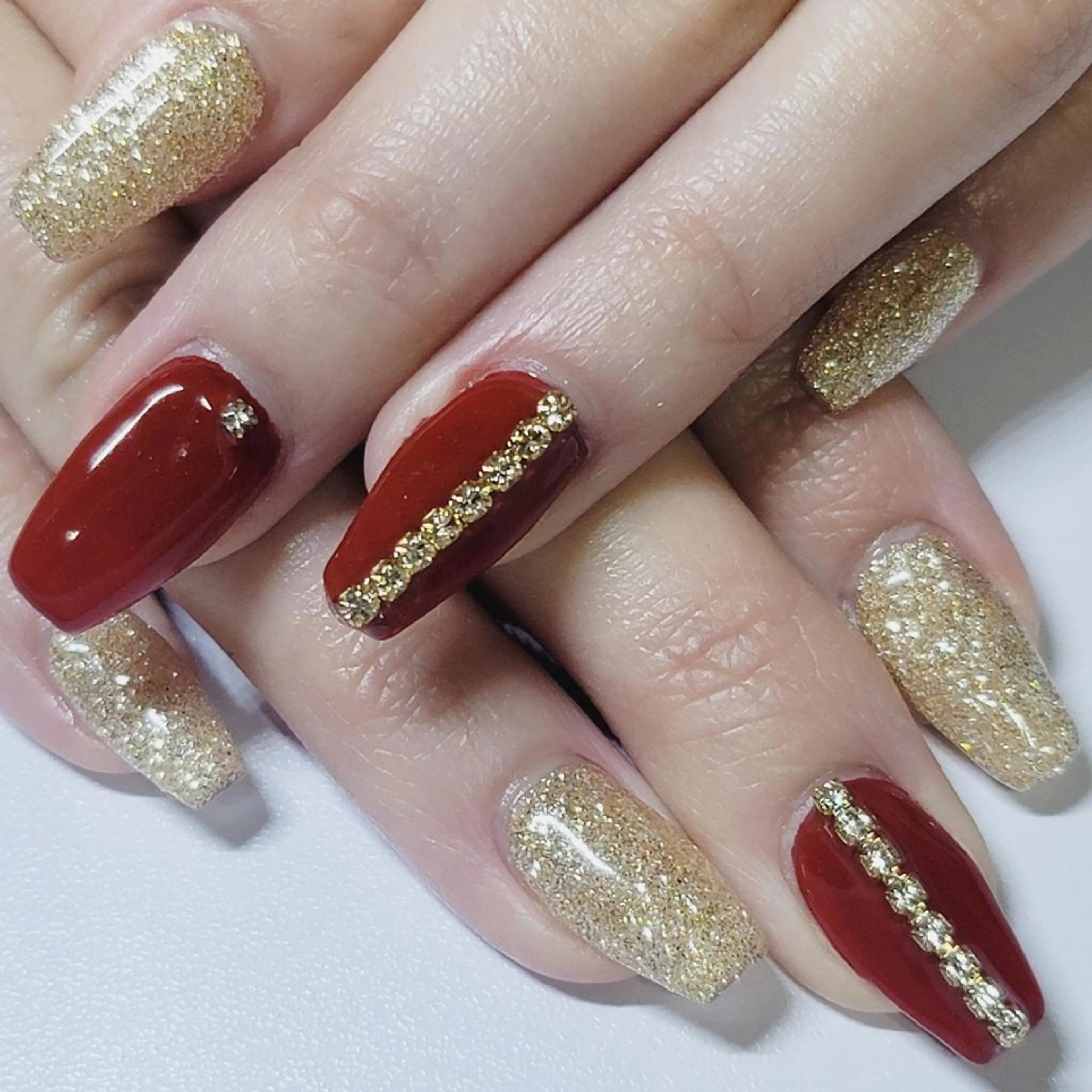 ネイル ボルドー ゴールド ハンドネイル よしだ ひろきのネイルデザイン