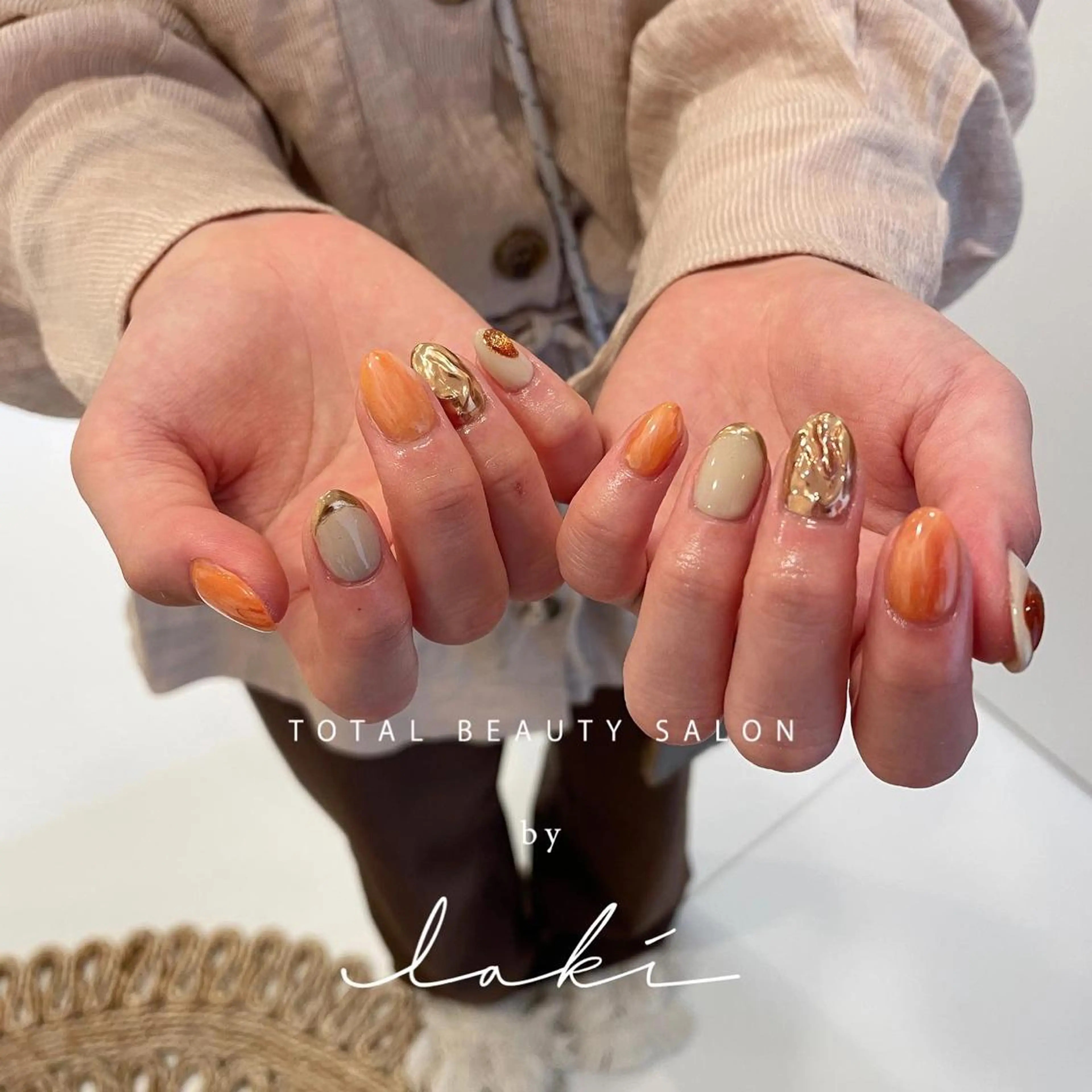 ネイル ニュアンスネイル オレンジ my&所属・my&_ maimiのネイルデザイン