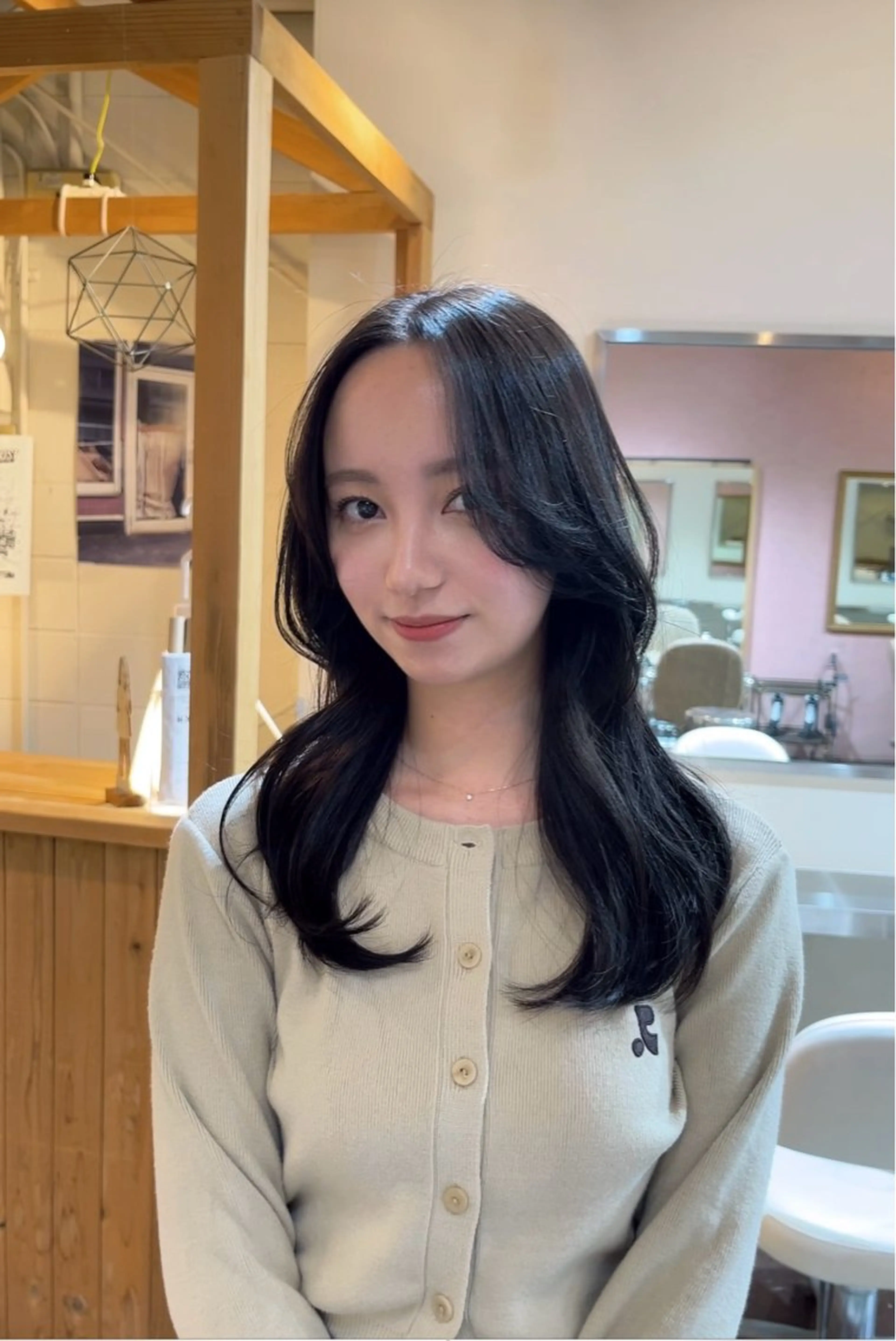 セミロング カラー 韓国風ヘア レイヤーカット chikashitsu所属・Junmi/ﾁｶｼﾂ /堀江のヘアスタイル