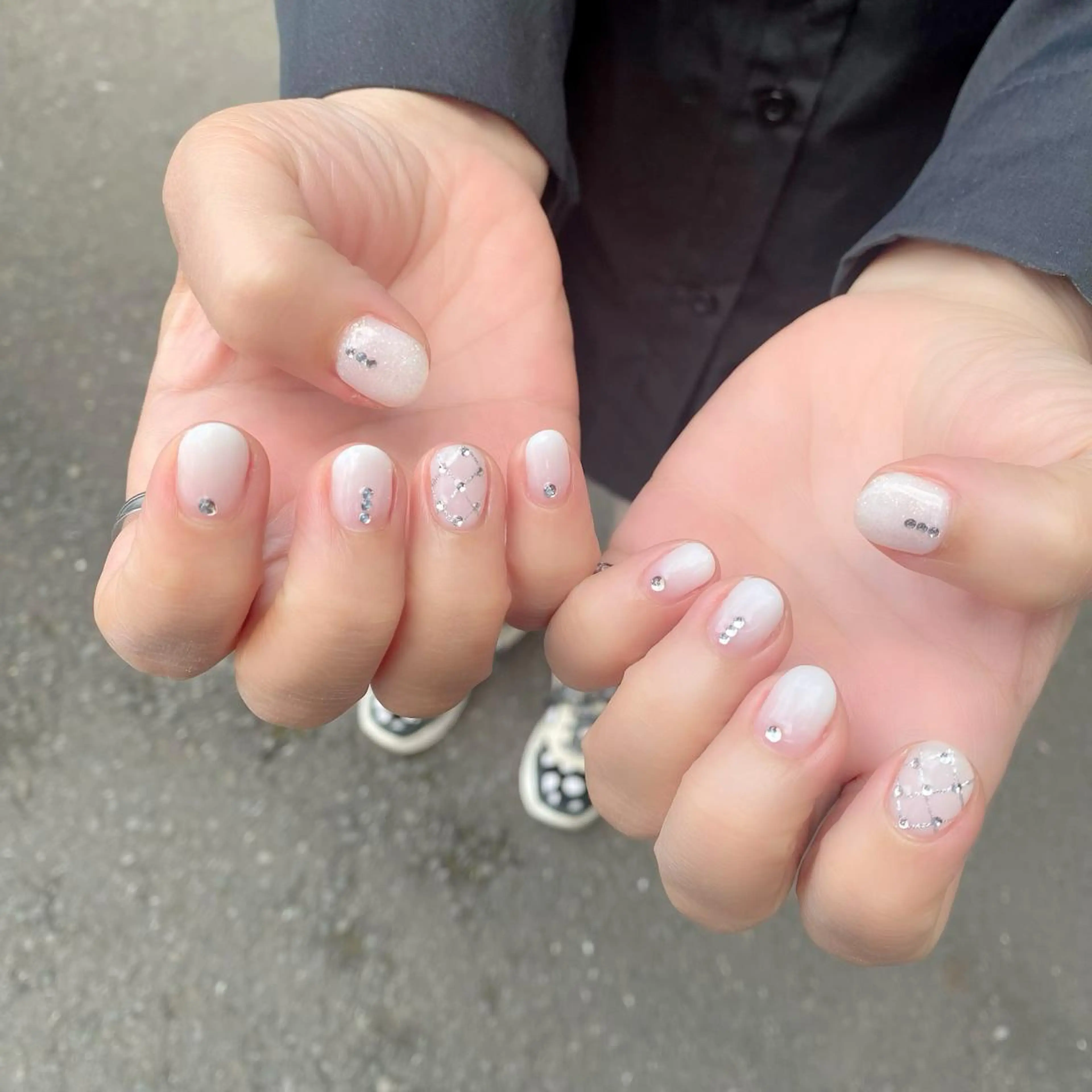 ネイル グラデーション 春ネイル ホワイト ハンドネイル Salon Kのネイルデザイン