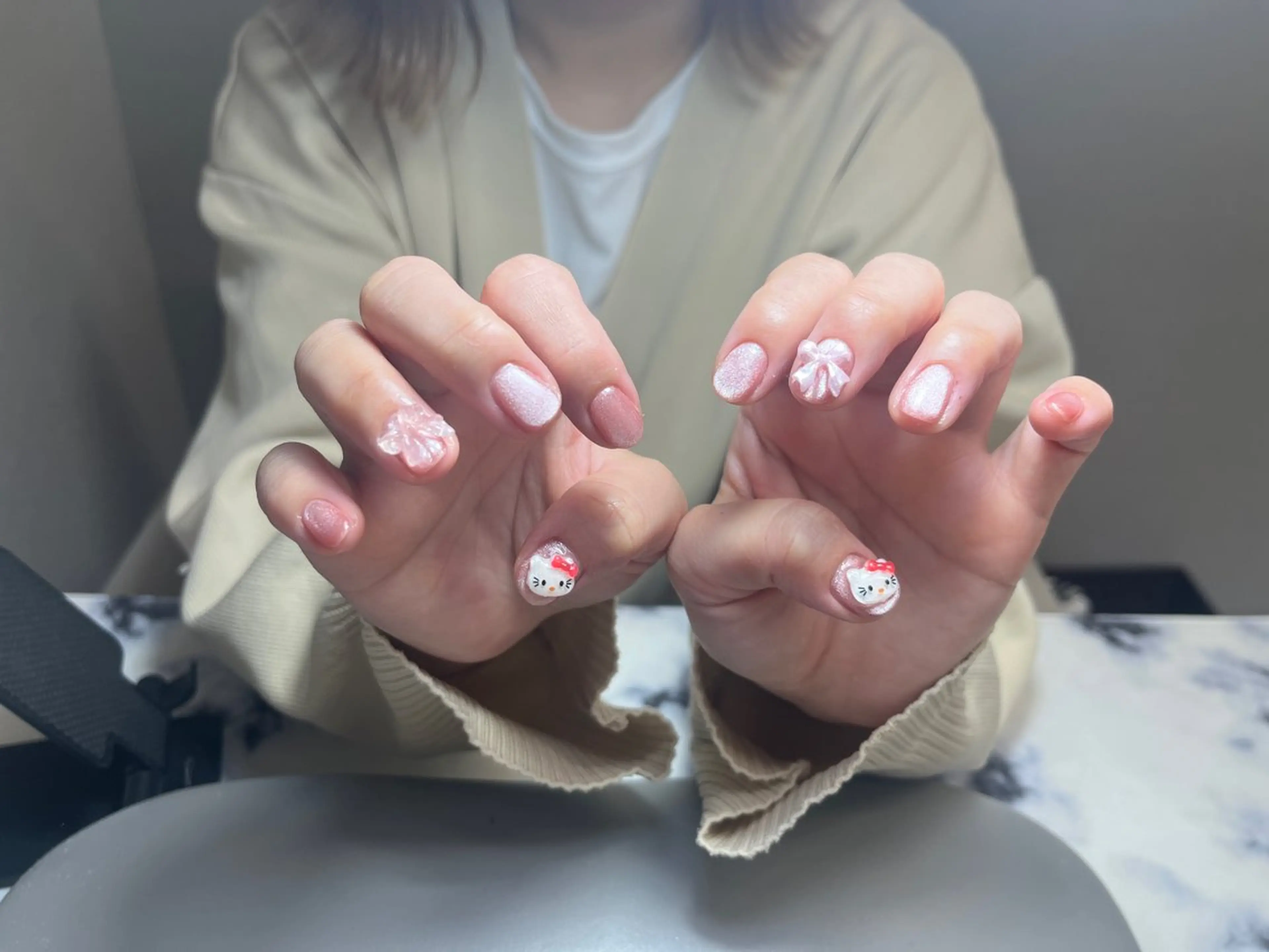 ネイル チークネイル 長さ出し フラッシュネイル フットネイル フレンチネイル Nikoネイルサロン中野店所属・merci リカのネイルデザイン