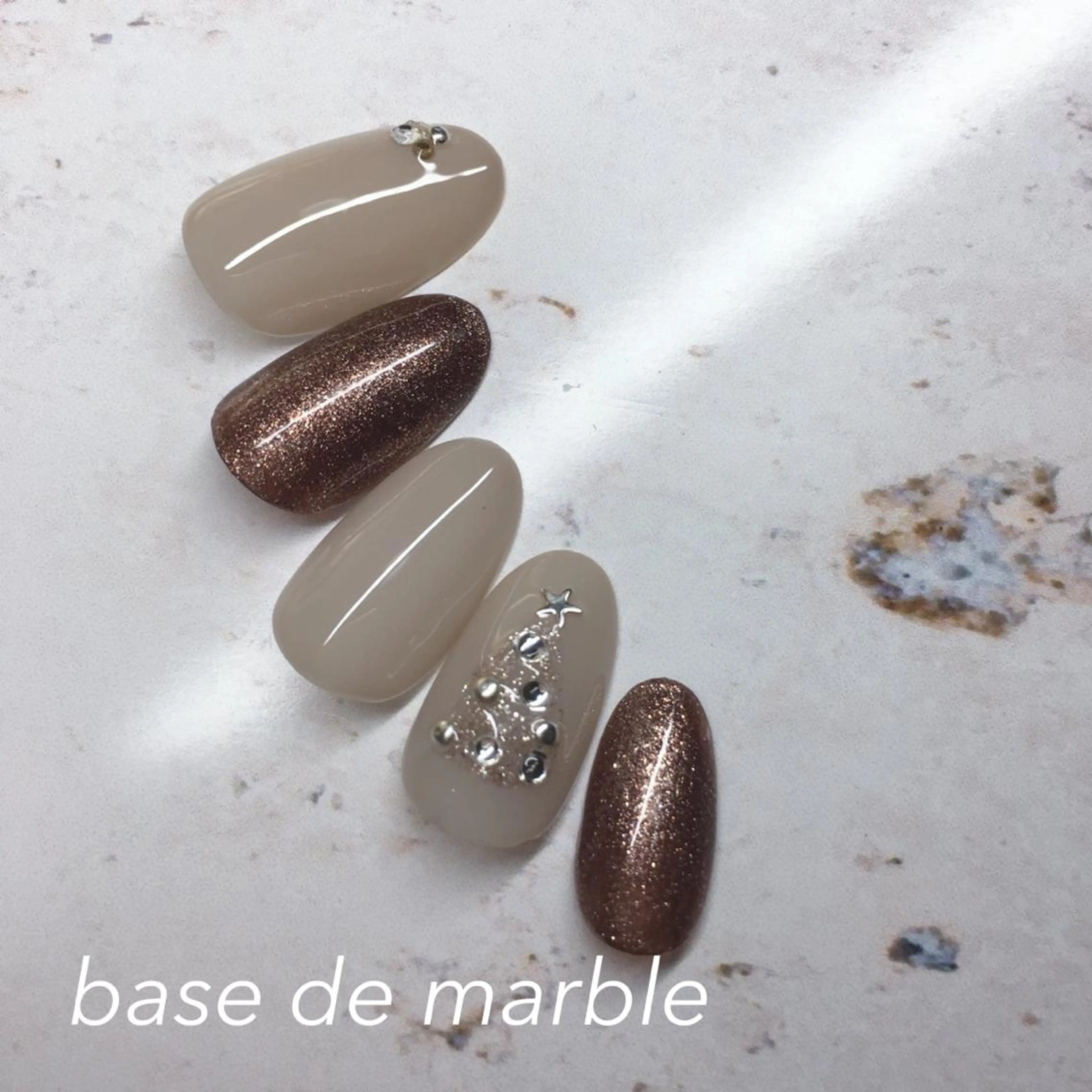 ネイル オモルフィ所属・カラーリスト marumoのヘアスタイル