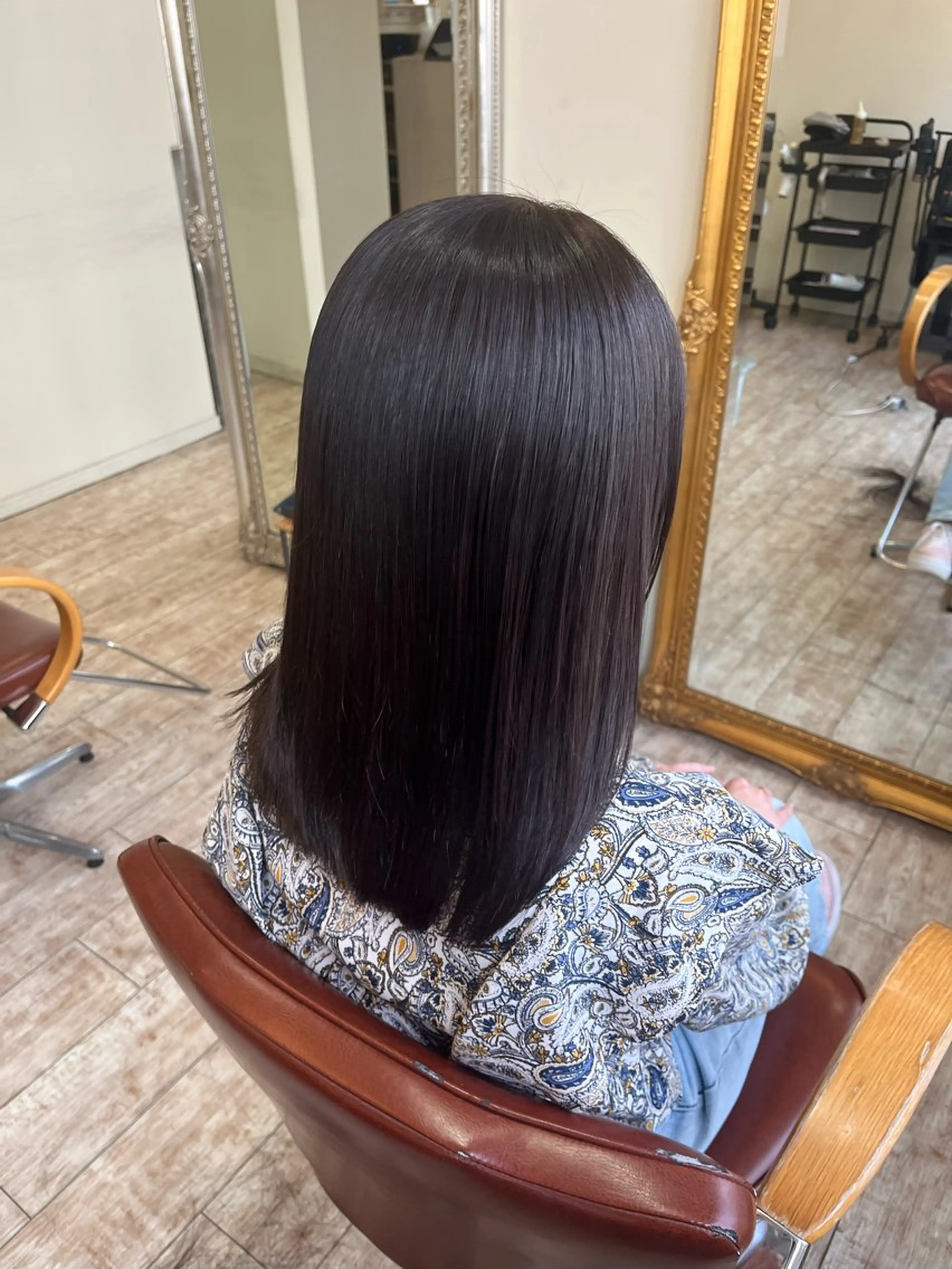 ミディアム カット ヘアカラー 【艶髪カラー】 omiのヘアスタイル