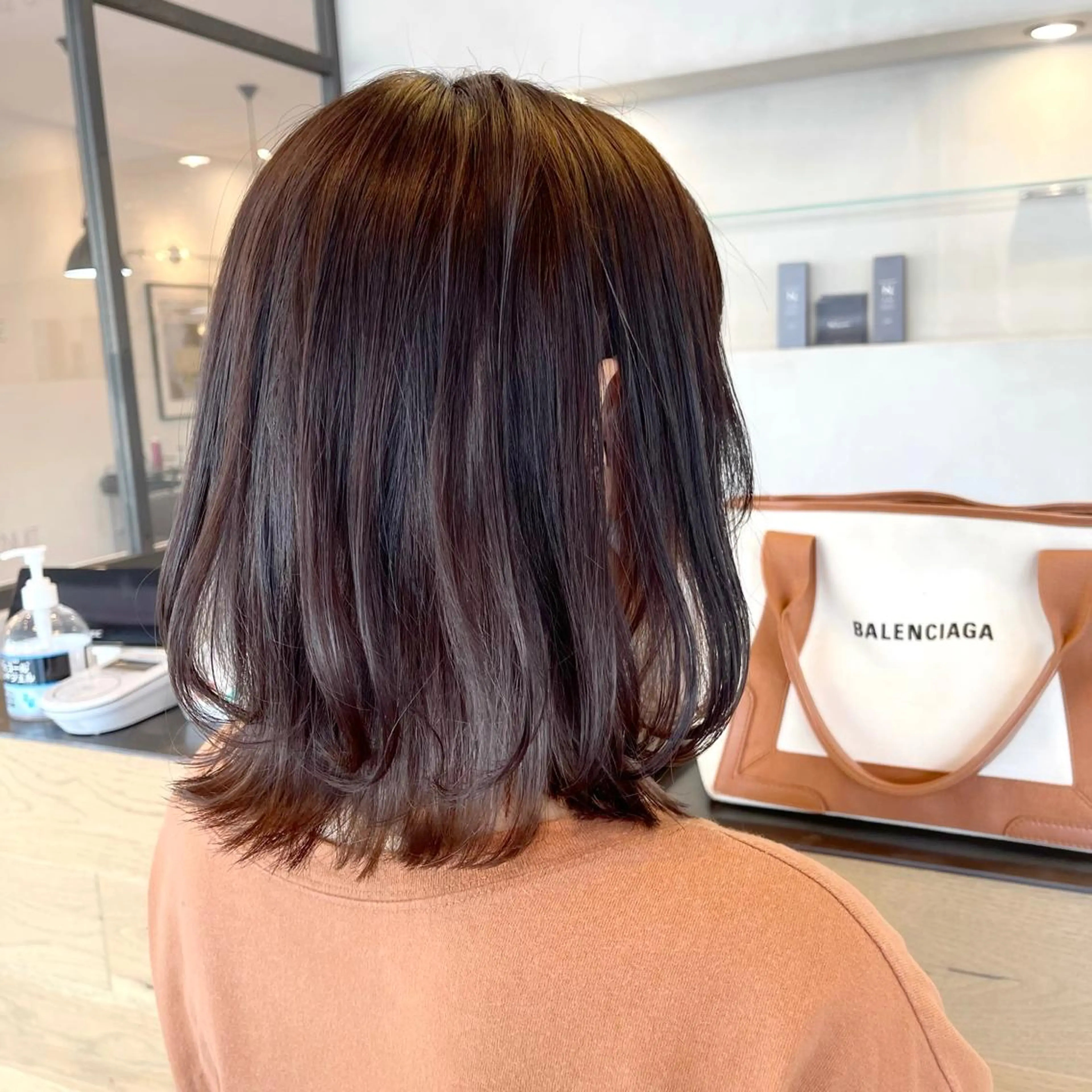 ミディアム カラー ヘアアレンジ バレイヤージュ デザインカラー ハイライトカラー 外国人風カラー ハイライト アンドウ ユウ/ レイヤーカット/韓国のヘアスタイル