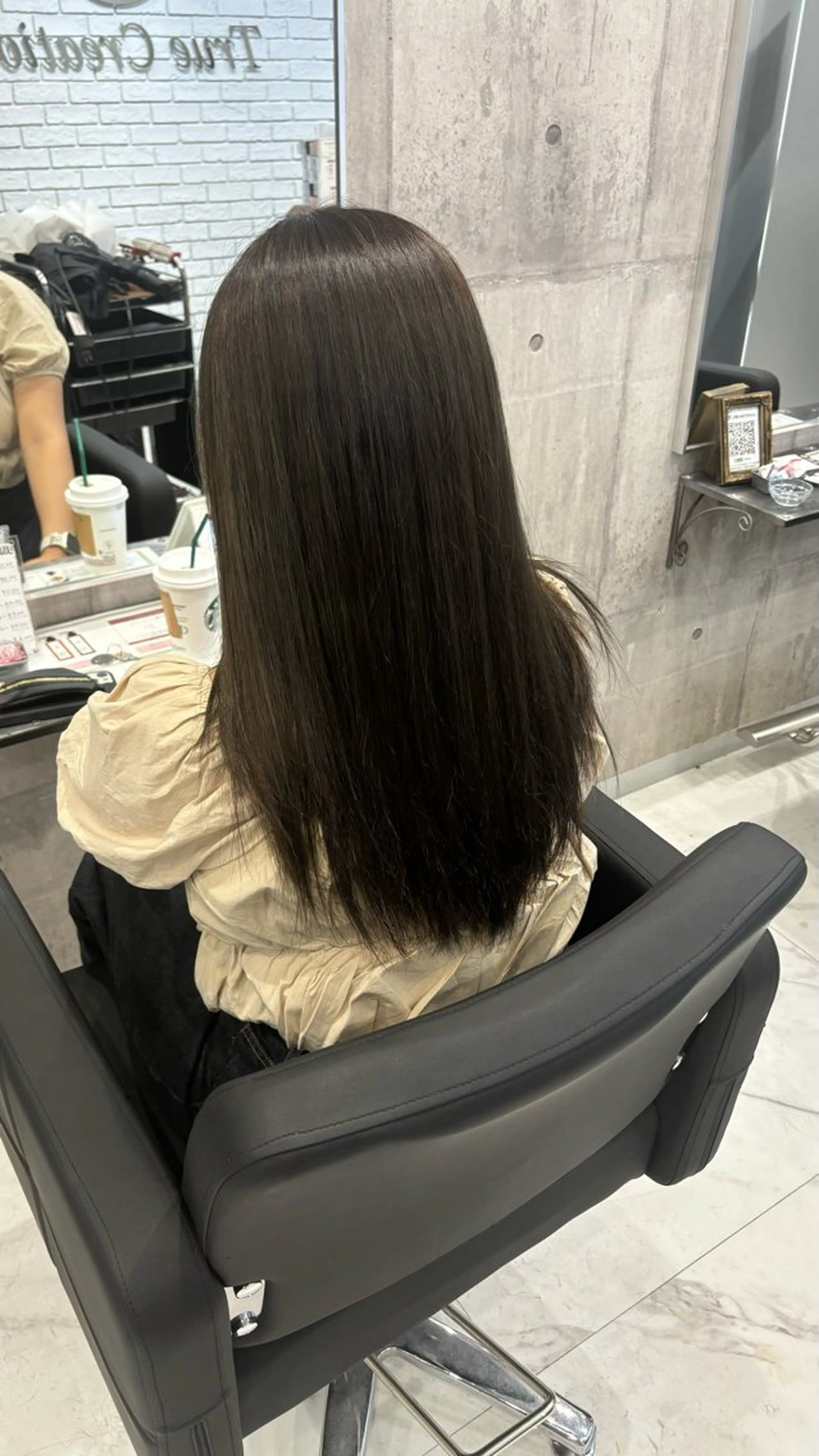 カラー ヘアカラー トリートメント 🎀ᩚ透明感カラー｜ ベージュカラー🧸のヘアスタイル