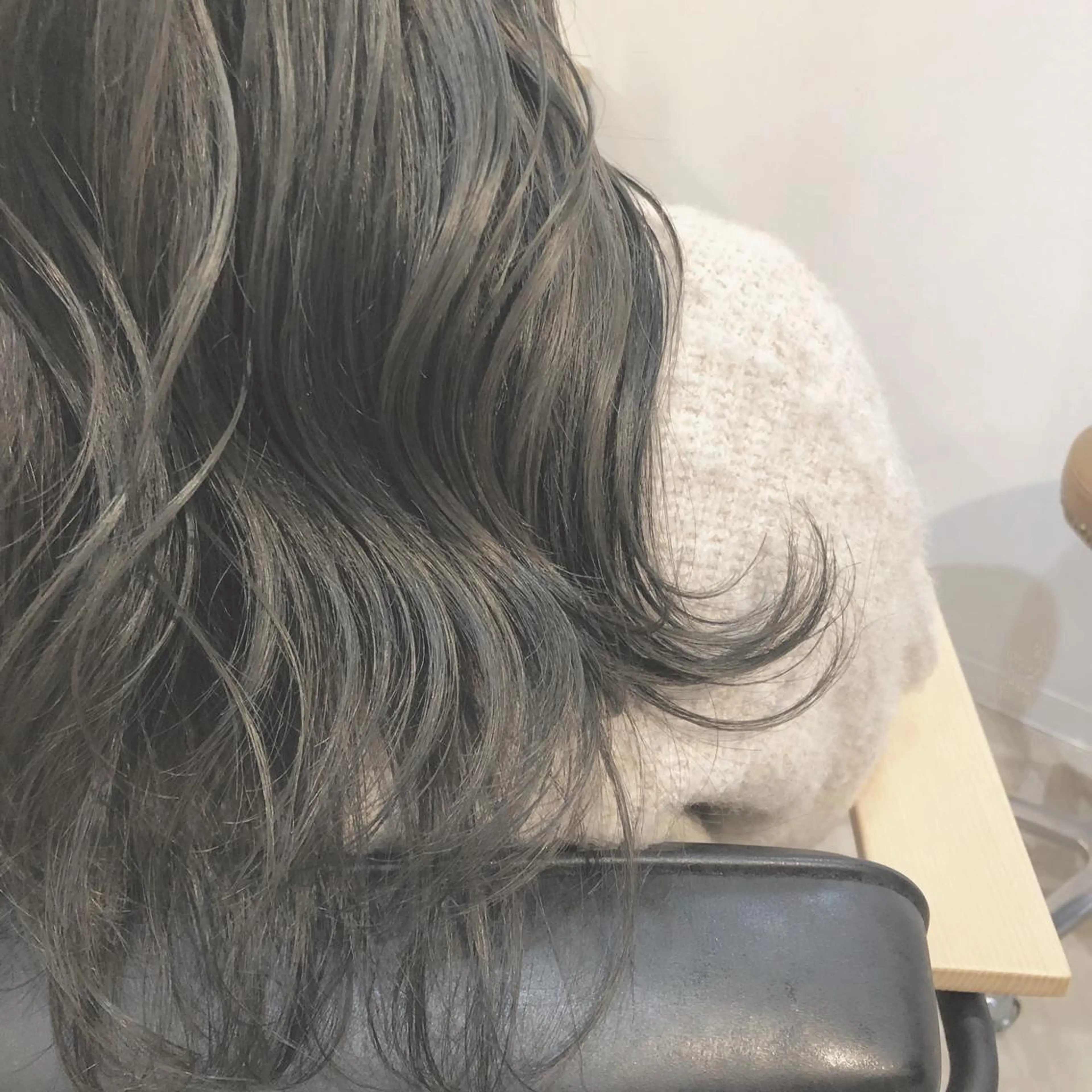 ロング PACE所属・ayumi ／透明感カラーのヘアスタイル