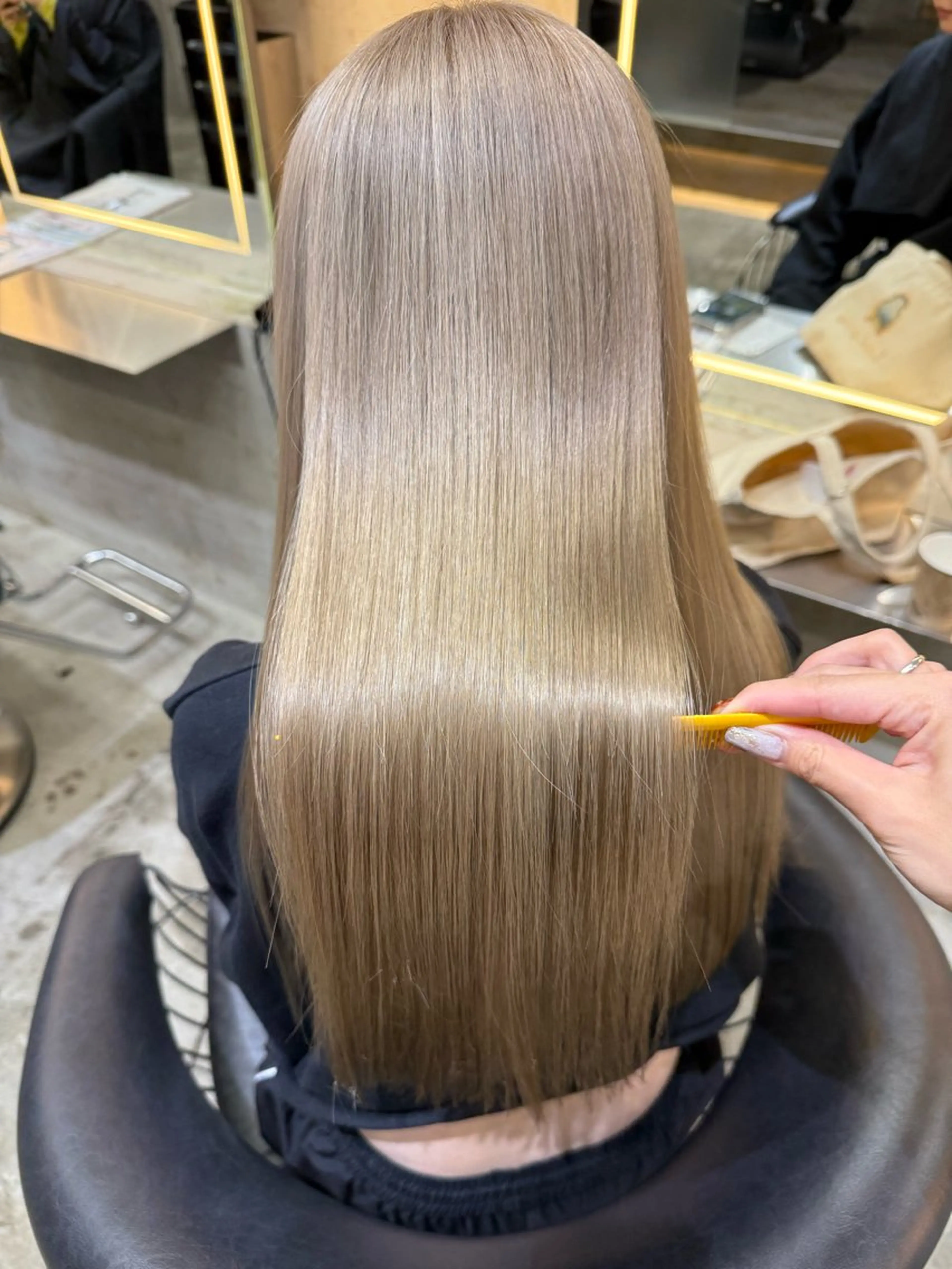 🌸髪質改善🌸ケアカット🩵+ブリーチ縮毛矯正💜+高保湿トリートメント+🌼(ブリーチ矯正、酸性ストレート)の写真