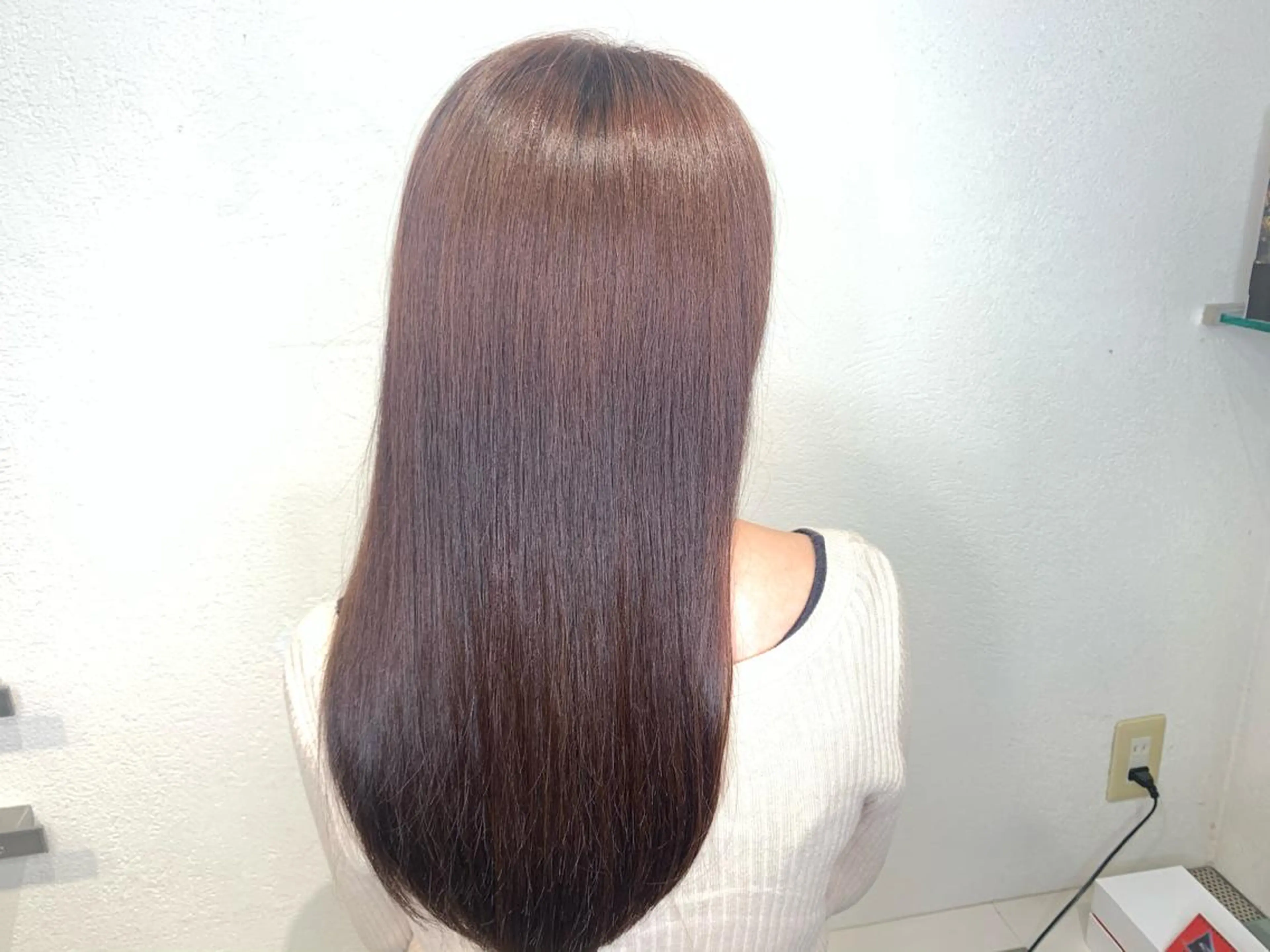 ロング 透明感カラー 金村真子のヘアスタイル