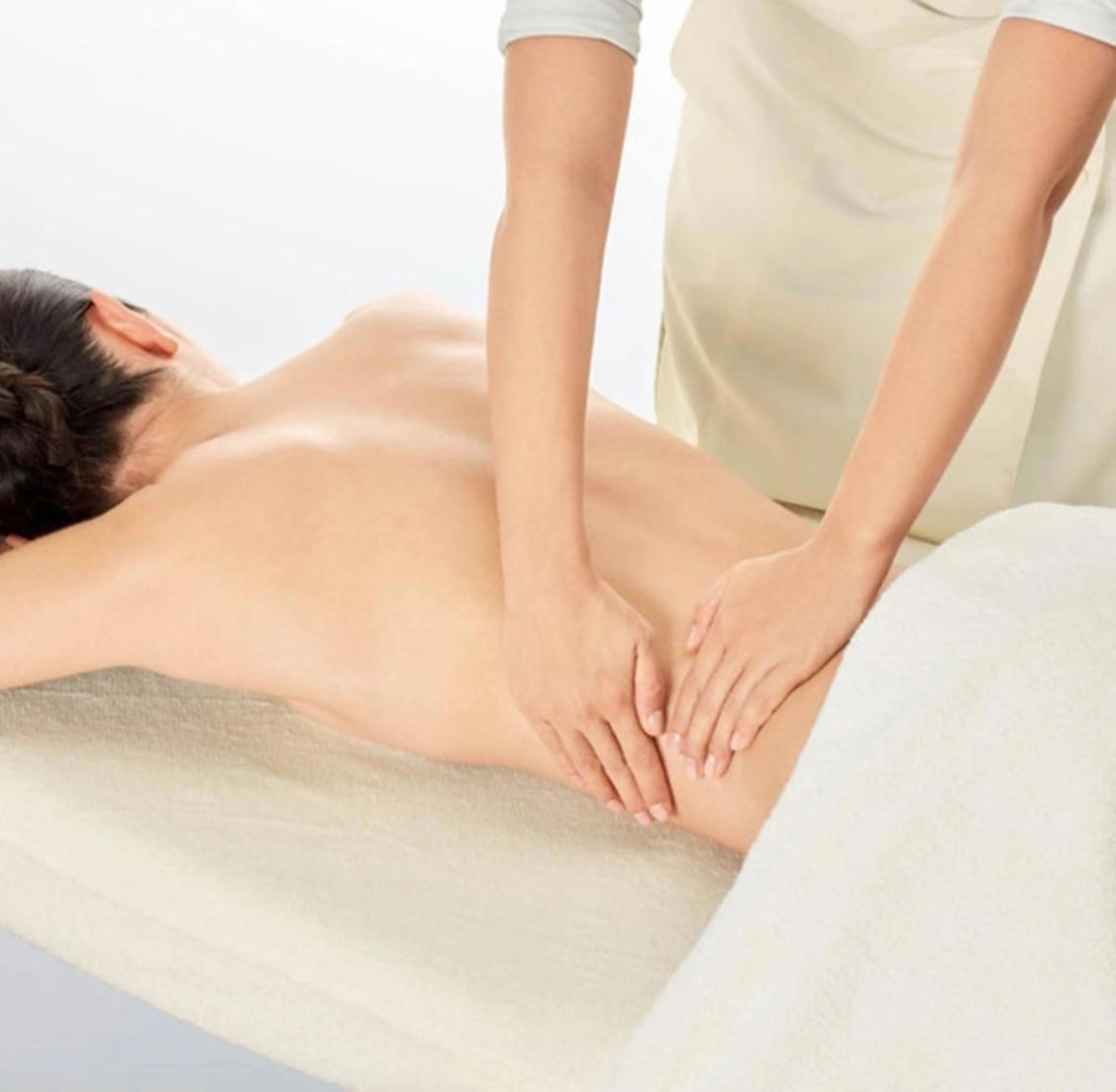 POLA　松岡 杏奈のエステ・リラクイメージ