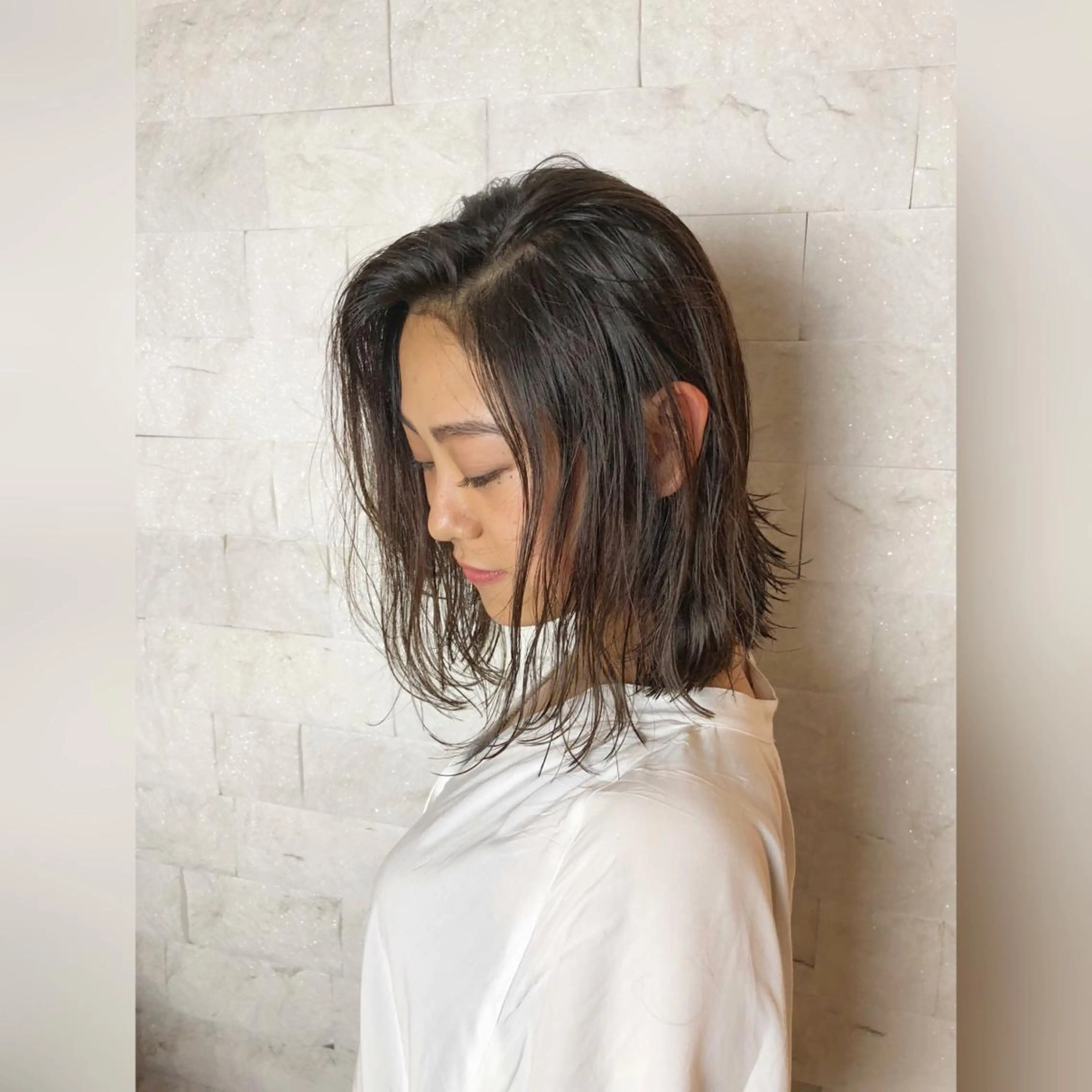 ミディアム 圧倒的美髪ストレート ツダケイタロウのヘアスタイル