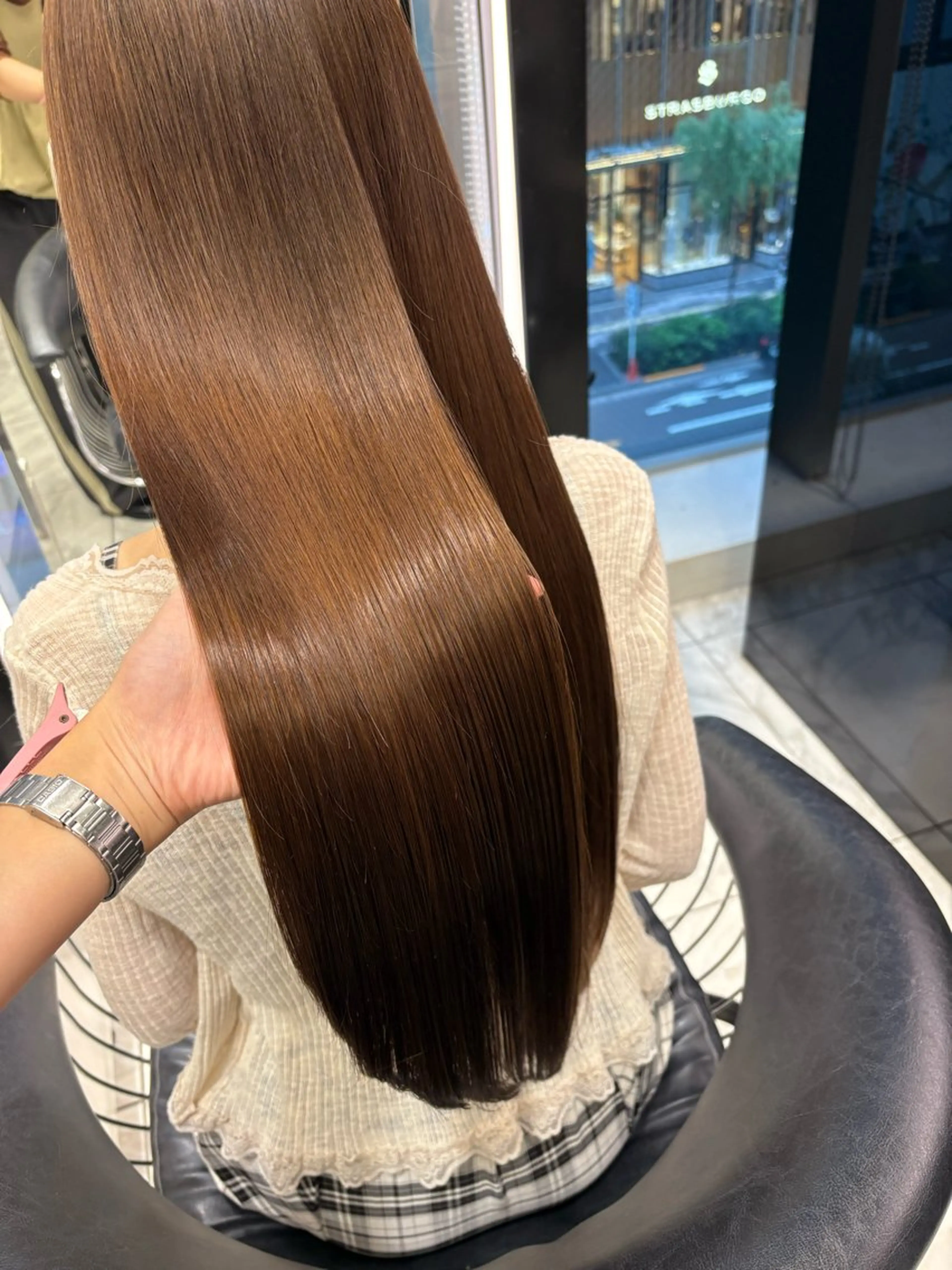 ロング トリートメント 垢抜けヘア 韓国ヘア銀座近下菜央のヘアスタイル