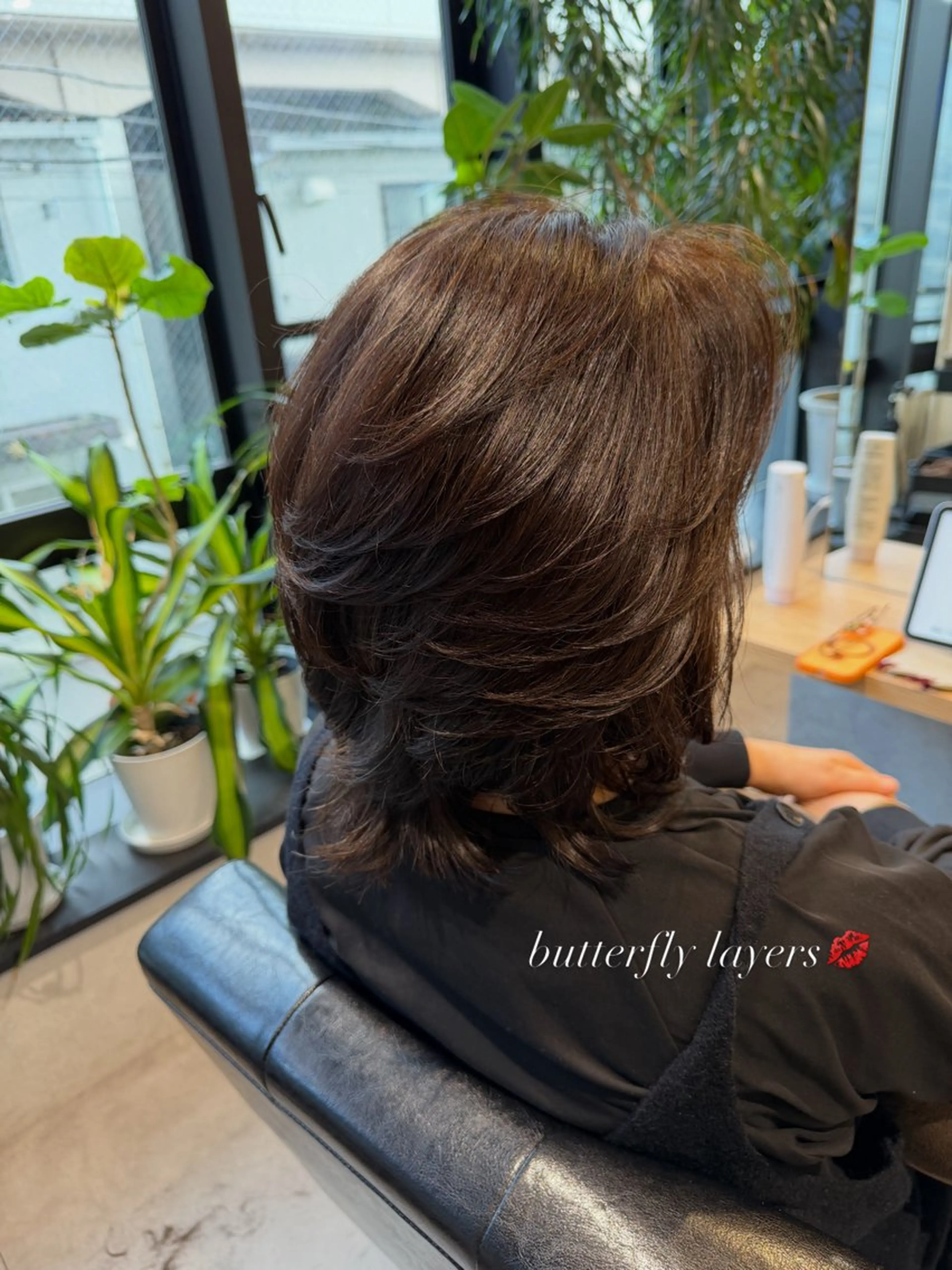 ミディアム カット Hiiro/海外ヘア /レイヤーカットのヘアスタイル