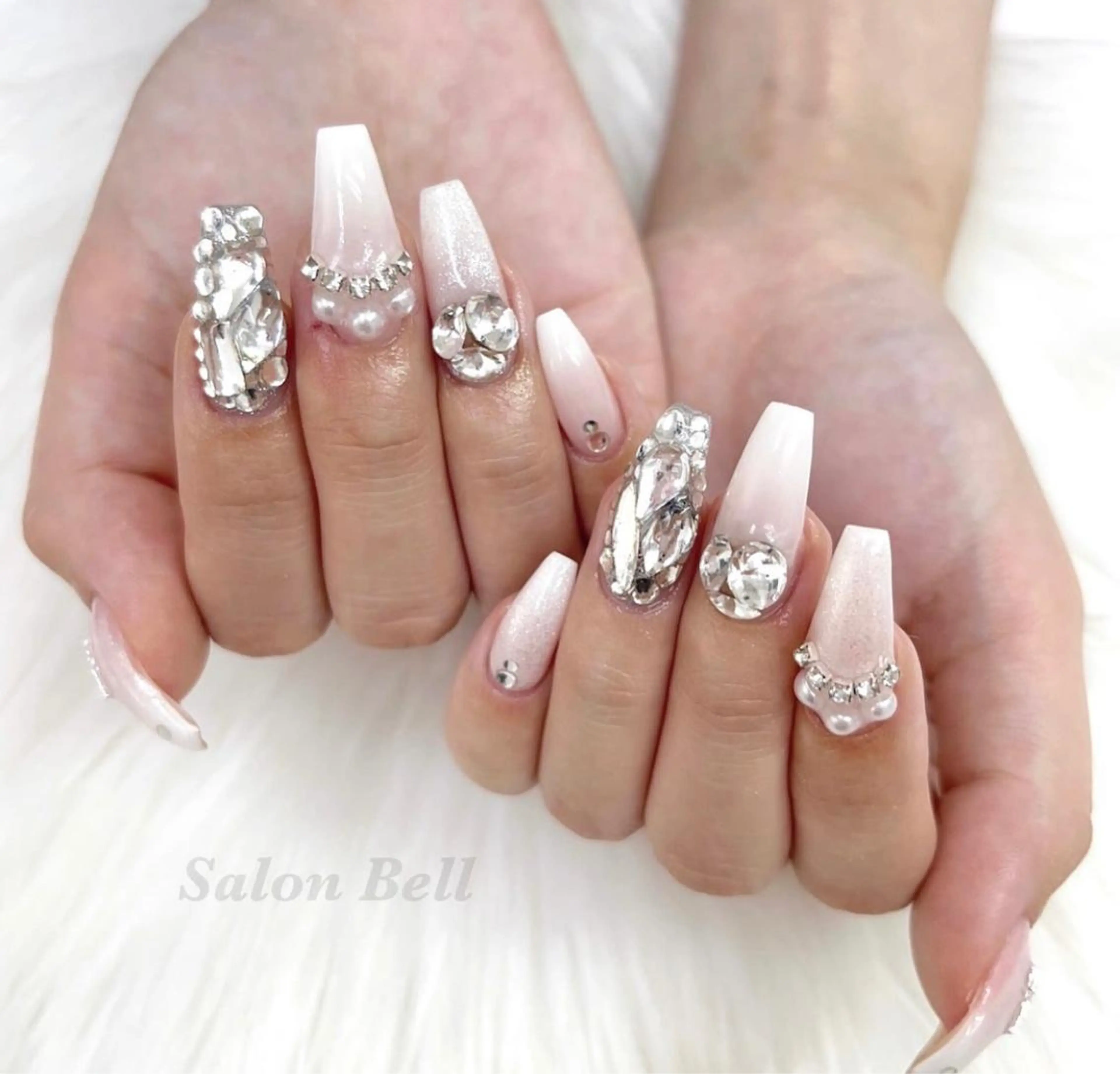 ネイル Bell 富田林店 SAYAKAのネイルデザイン