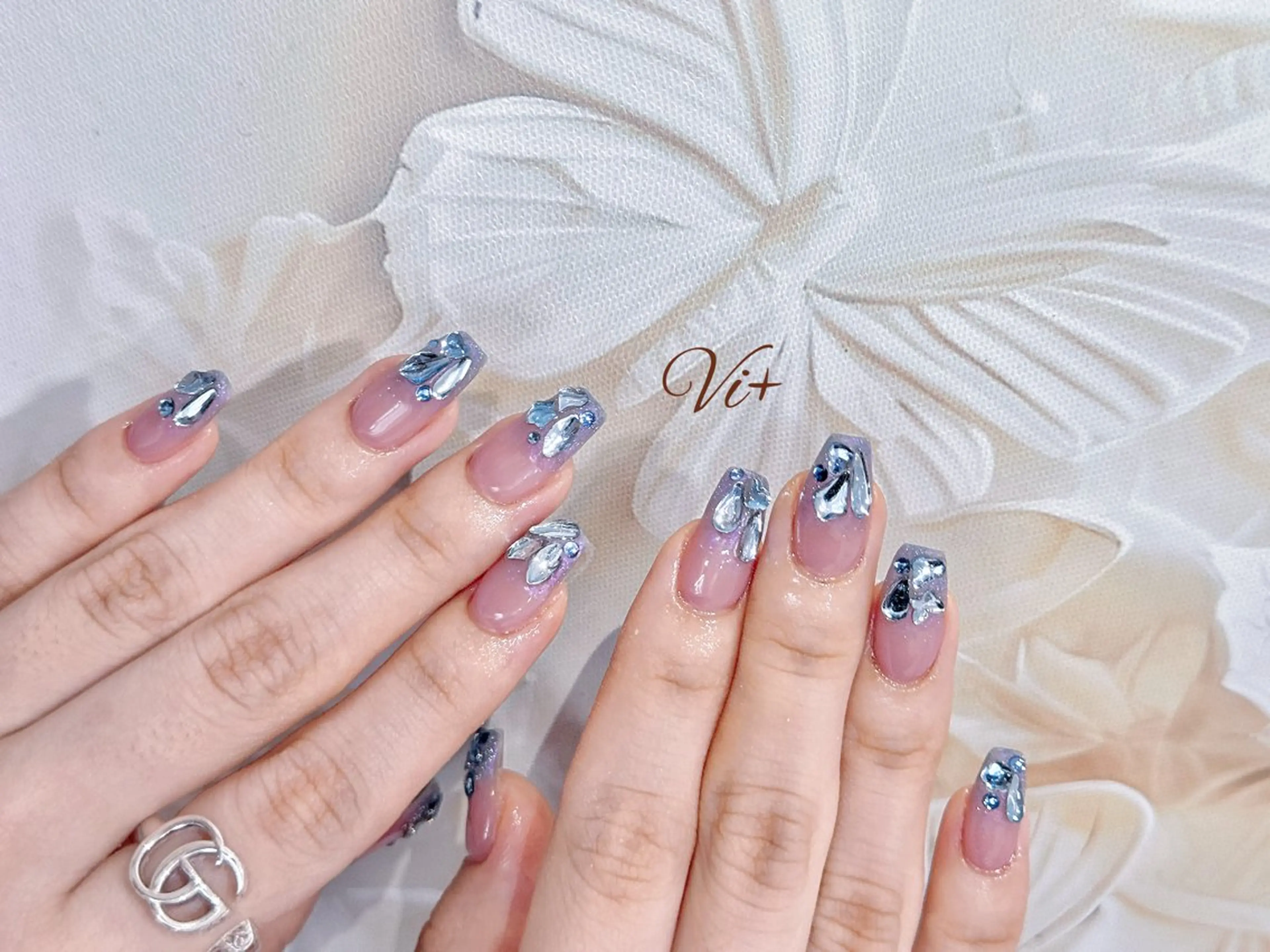 ネイル ハンドネイル ✨Nailsalon Vi+✨のネイルデザイン