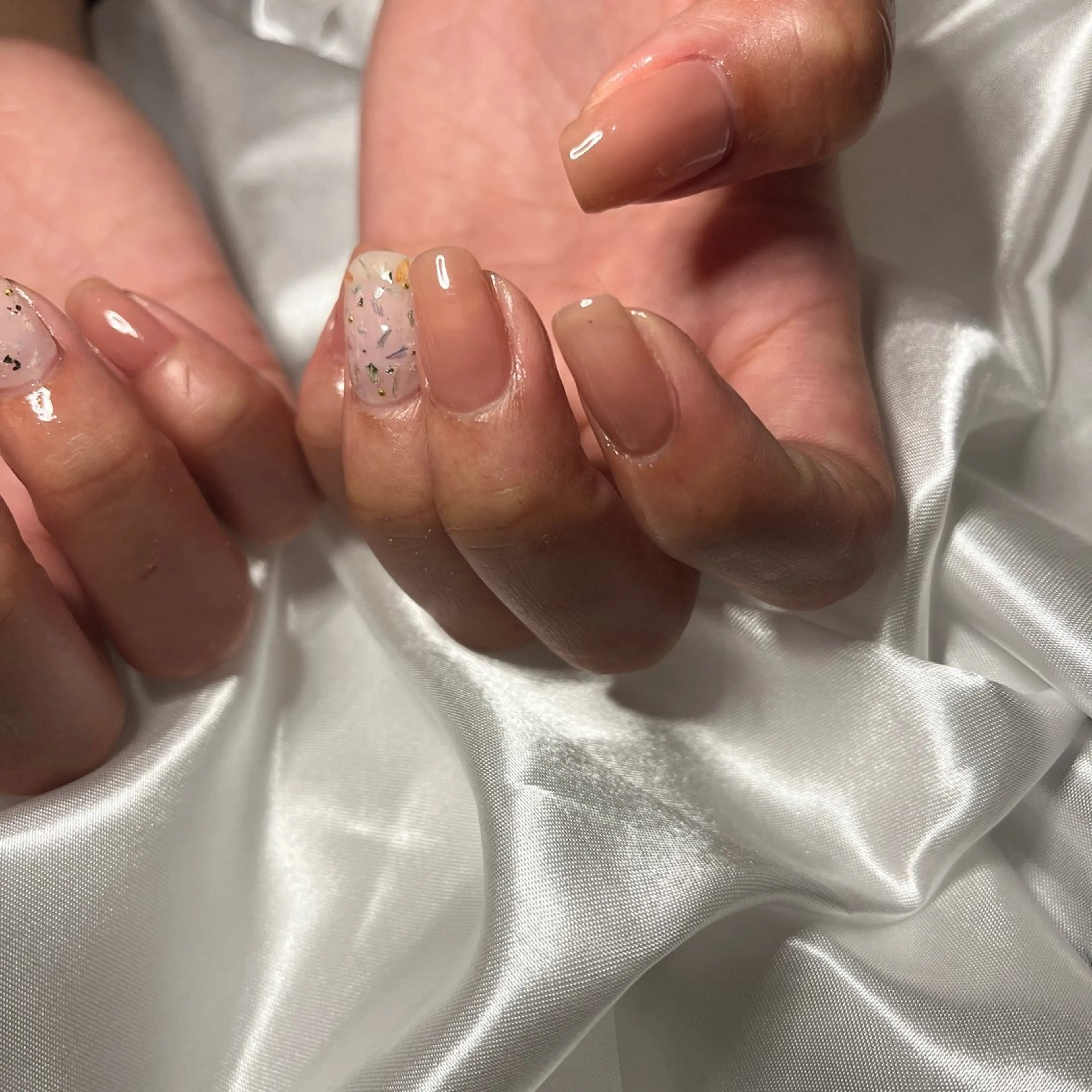 ネイル ジェルネイル ワンカラーネイル パラジェル 冬ネイル ハンドネイル nail slow.のネイルデザイン