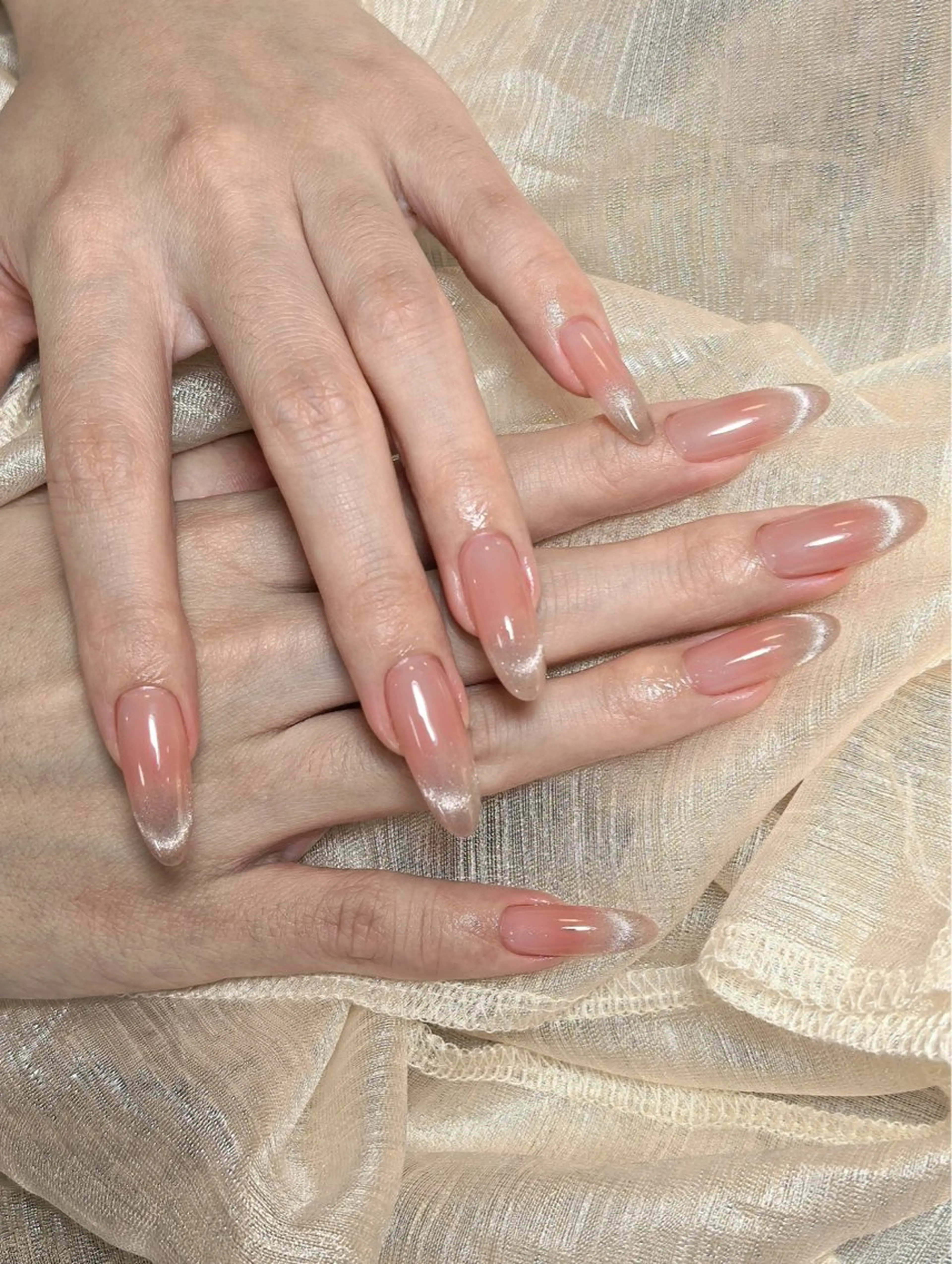 ネイル オーロラネイル 長さ出し フットネイル 韓国ネイル ラメ(グリッター) ハンドネイル 👍thumbs up nail👍のネイルデザイン