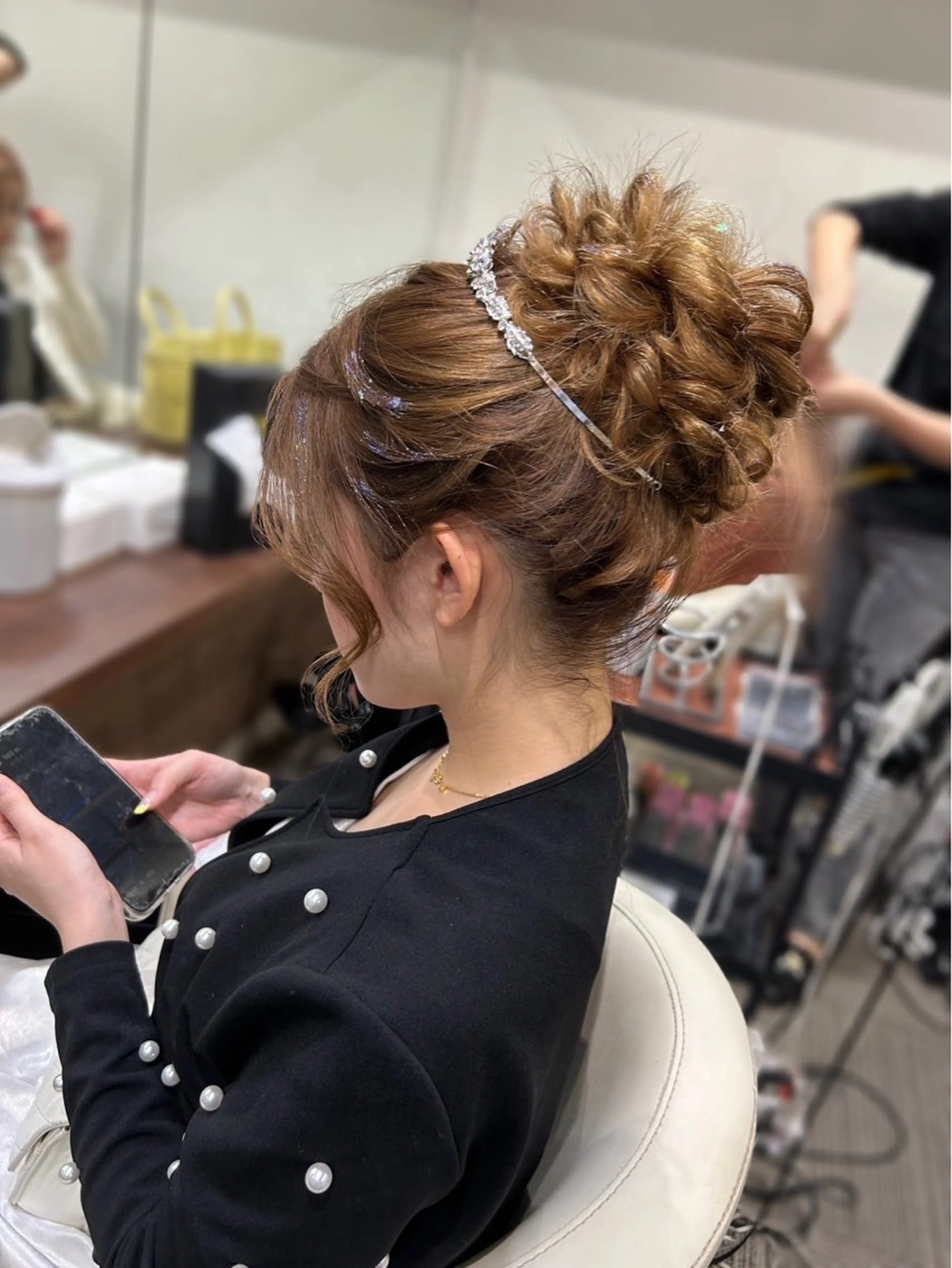 ロング お団子ヘア ベルグロー所属・ベルグローヘアセット 🤍まりこのヘアスタイル