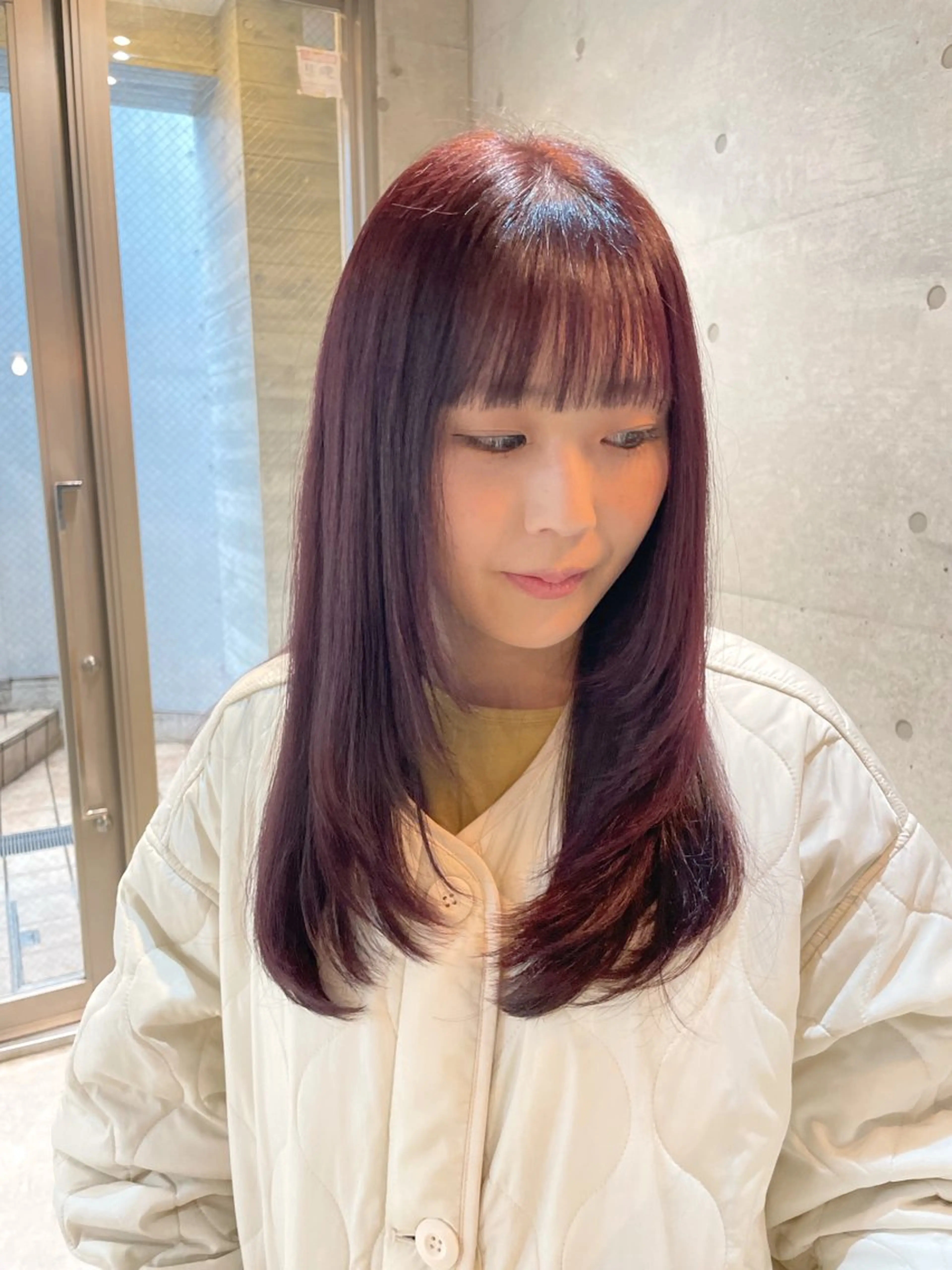 ロング 顔まわりレイヤー レイヤーカット 【arc】Ruri コテ巻き風パーマのヘアスタイル