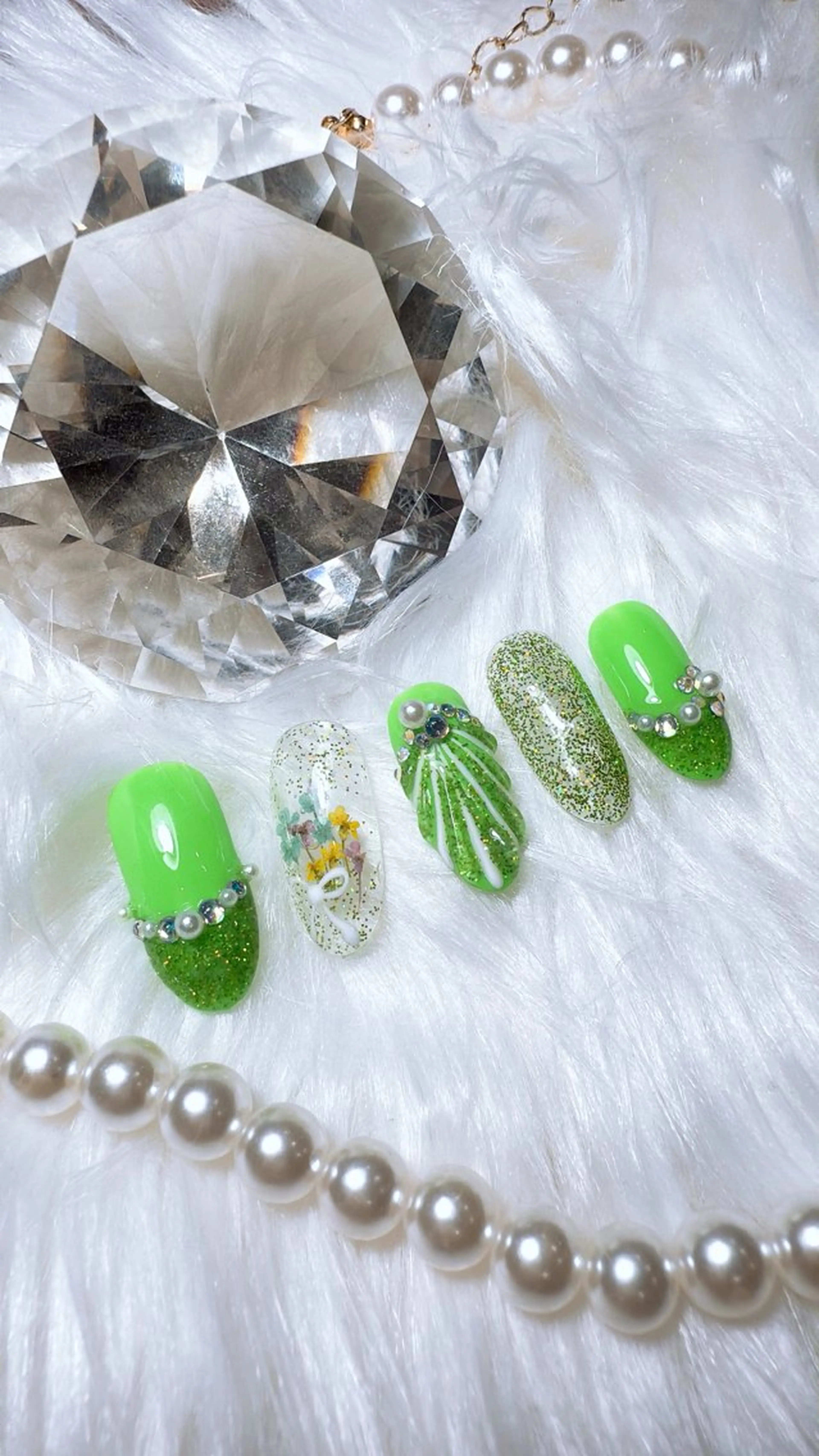 ネイル beauty park partage所属・藤 井のネイルデザイン