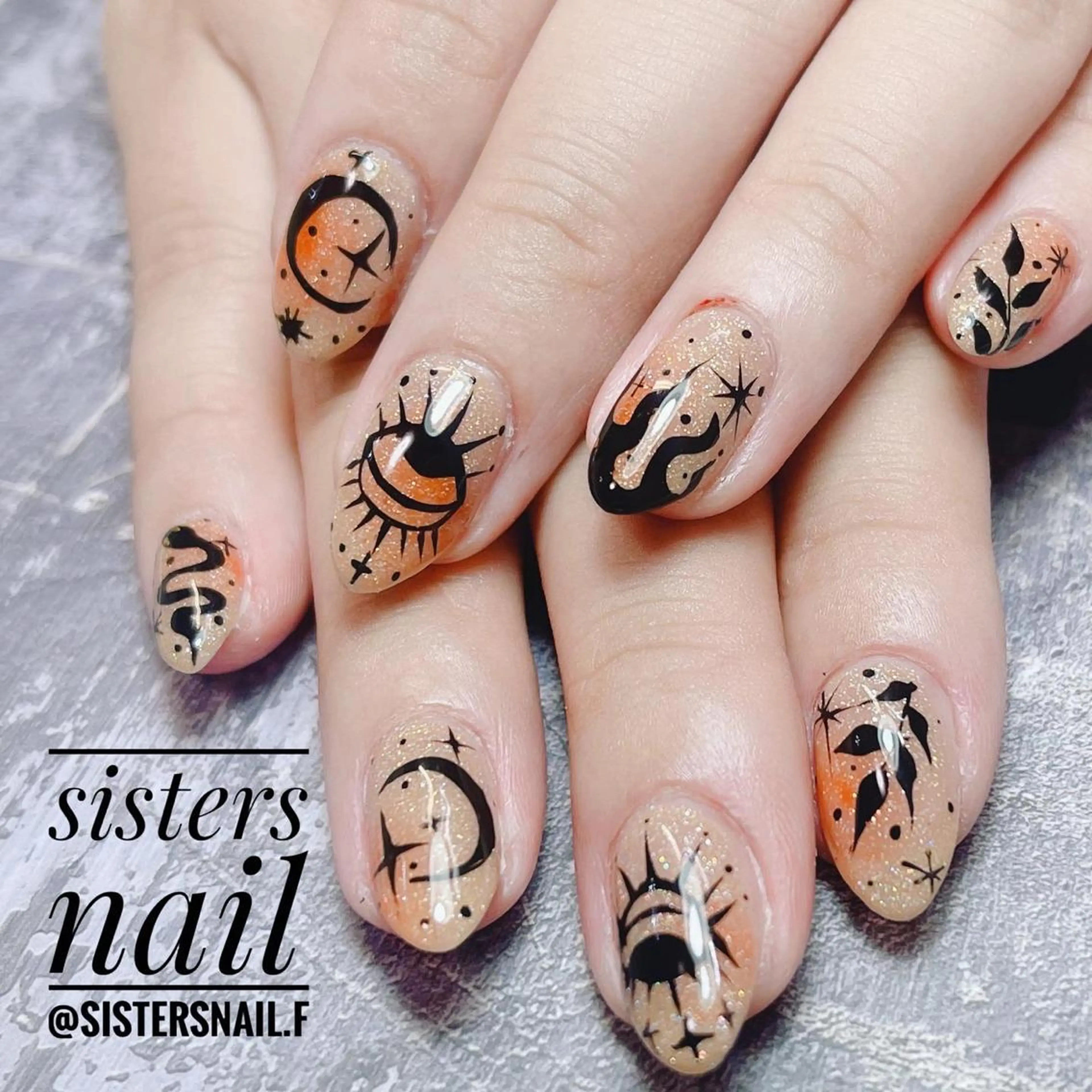 ネイル アートネイル ハロウィン オレンジ sisters nail.fのネイルデザイン