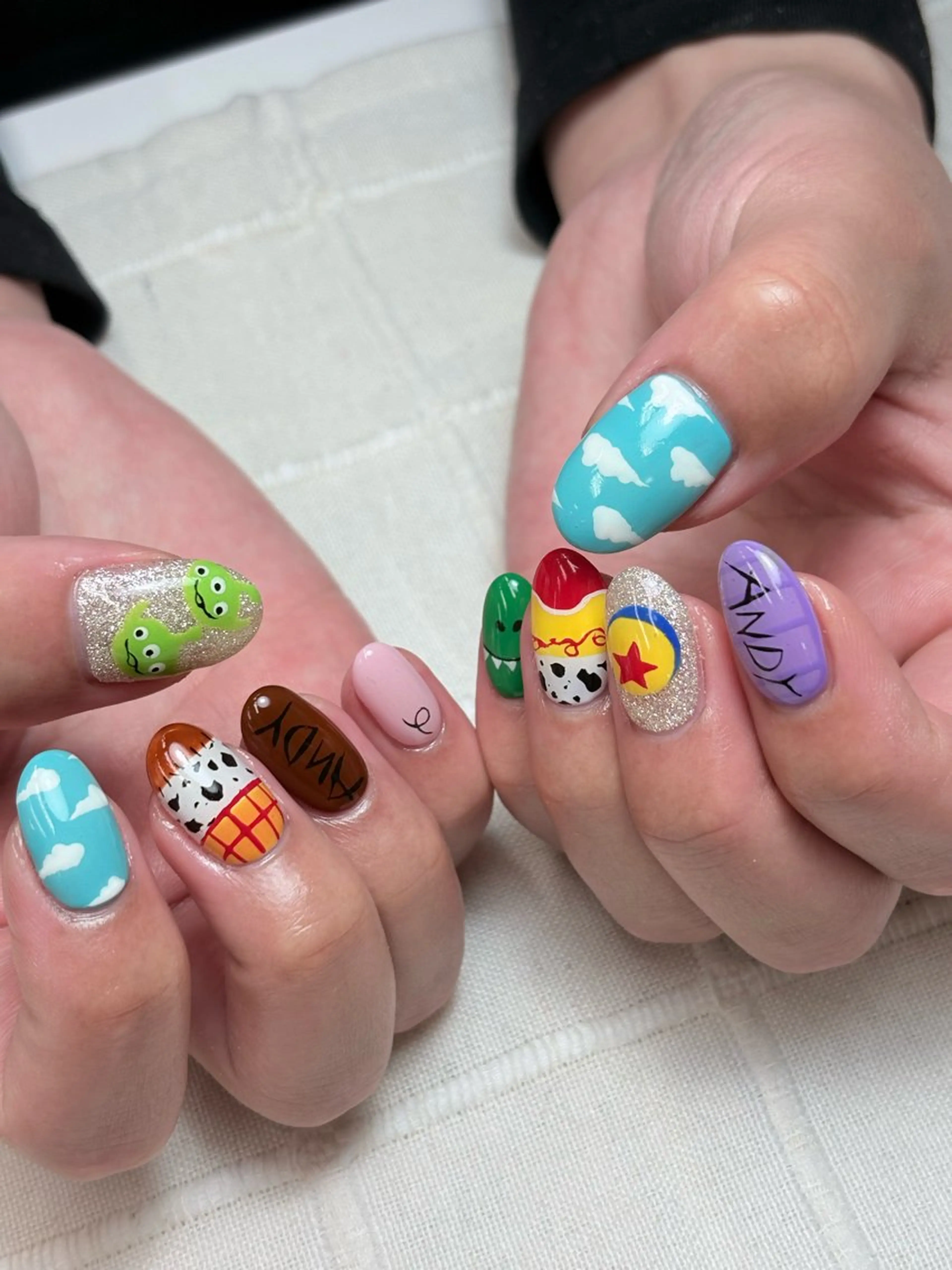 ネイル FlyingSeep 🐑kaho💟🌈のネイルデザイン