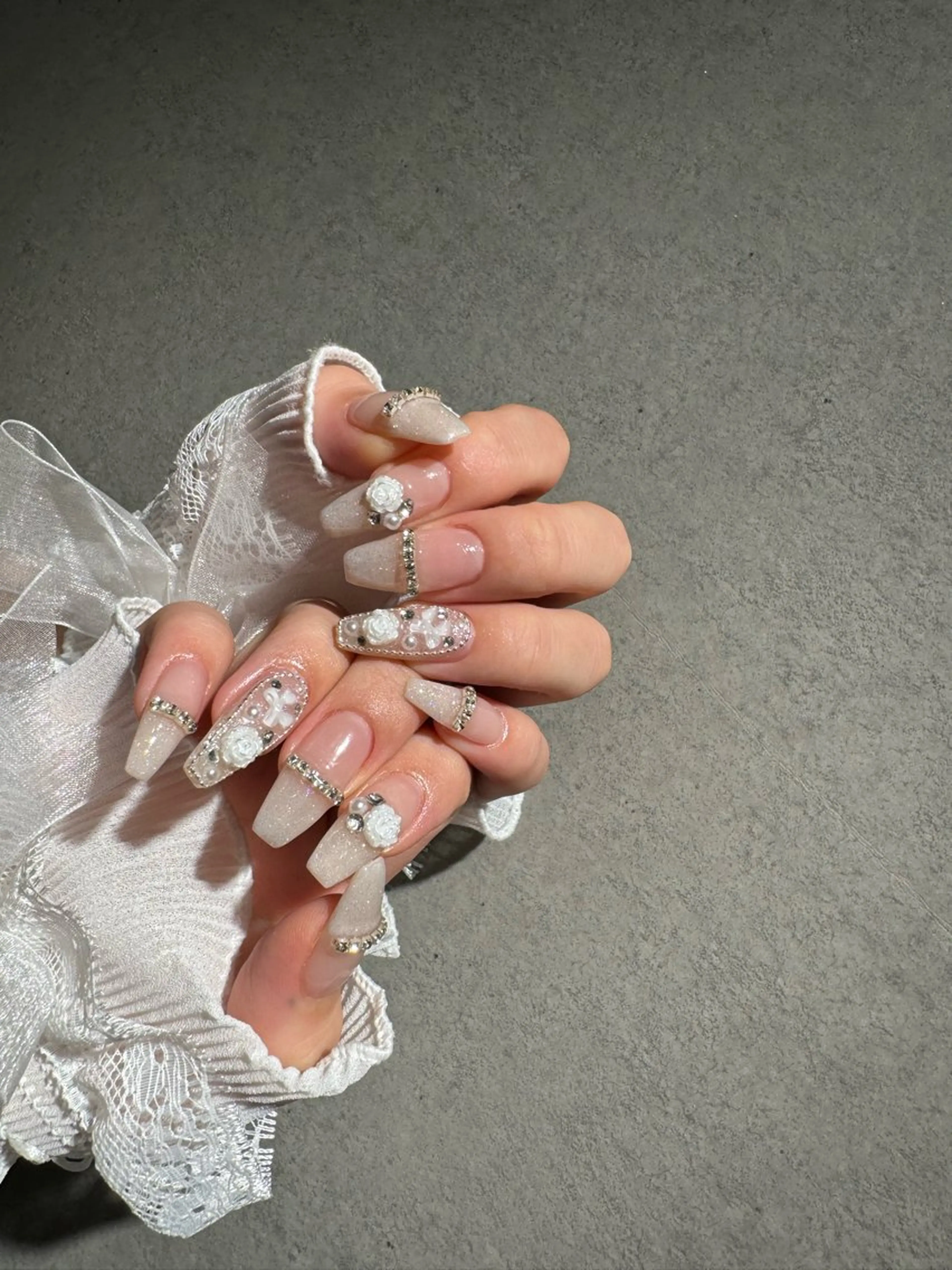 ネイル I-nailロング /ワンホン/キラキラのネイルデザイン