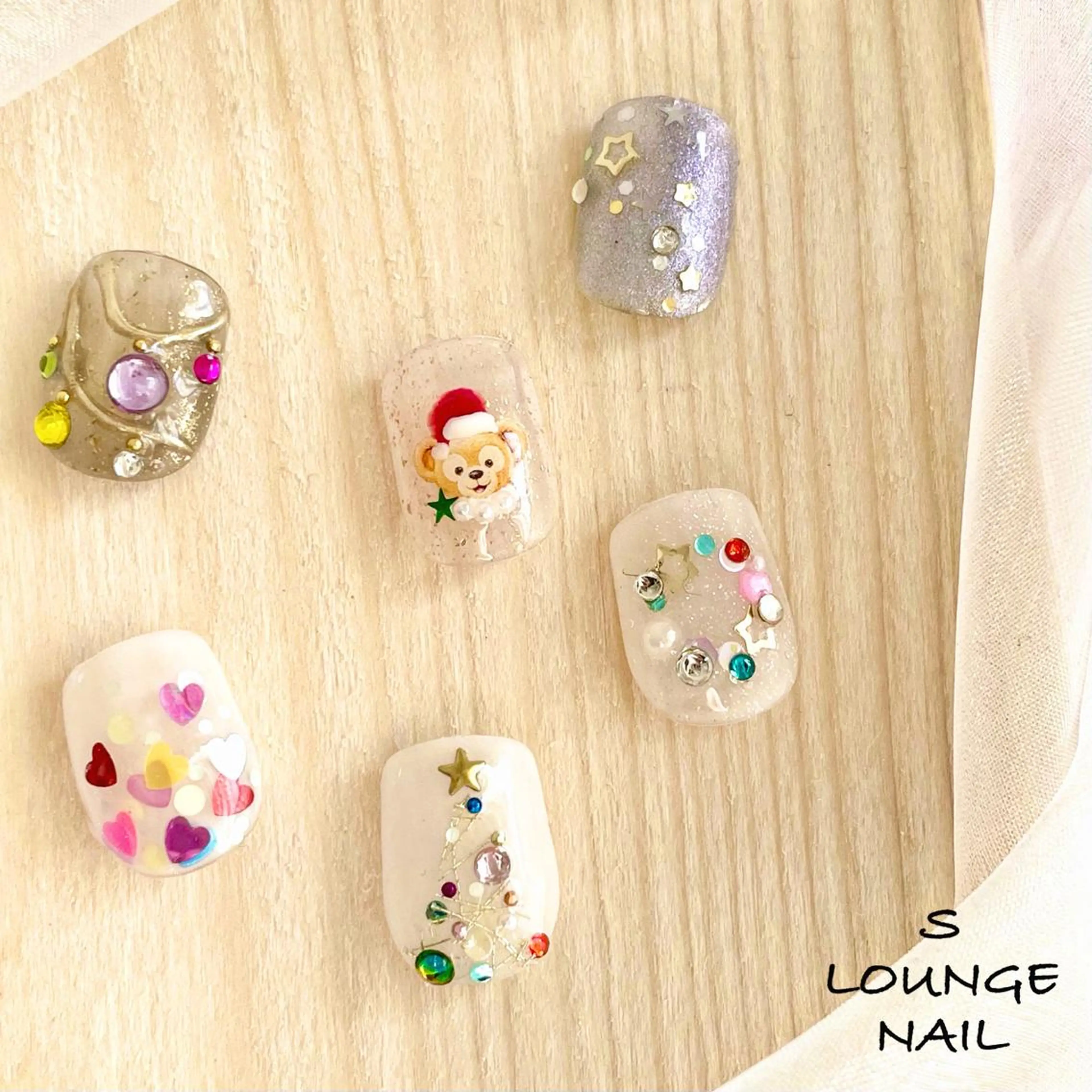 ネイル 冬ネイル クリスマス S LOUNGE NAIL所属・パーツたくさん🍓 SUMIのネイルデザイン