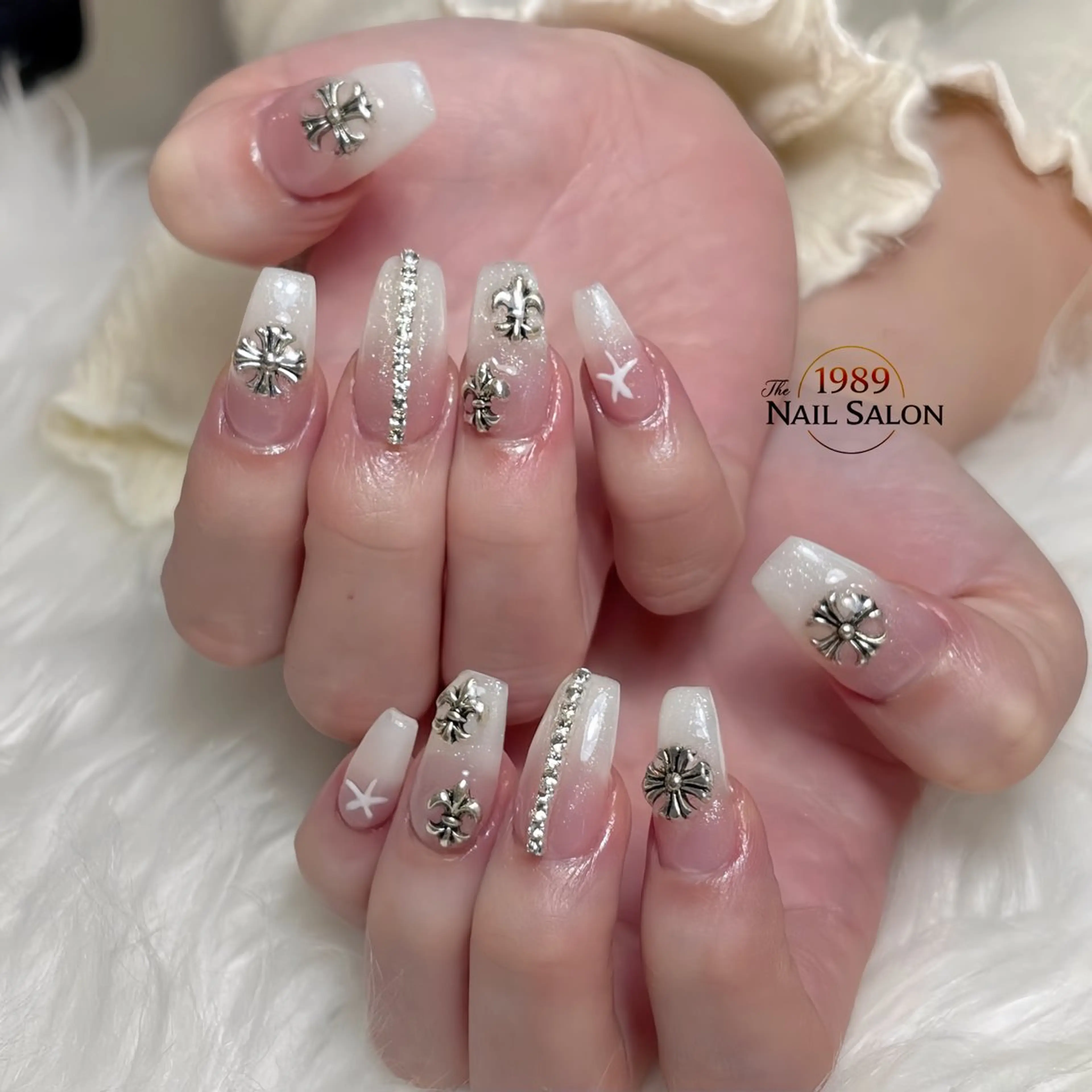 ネイル ハンドネイル The 1989 Nail Salonのネイルデザイン