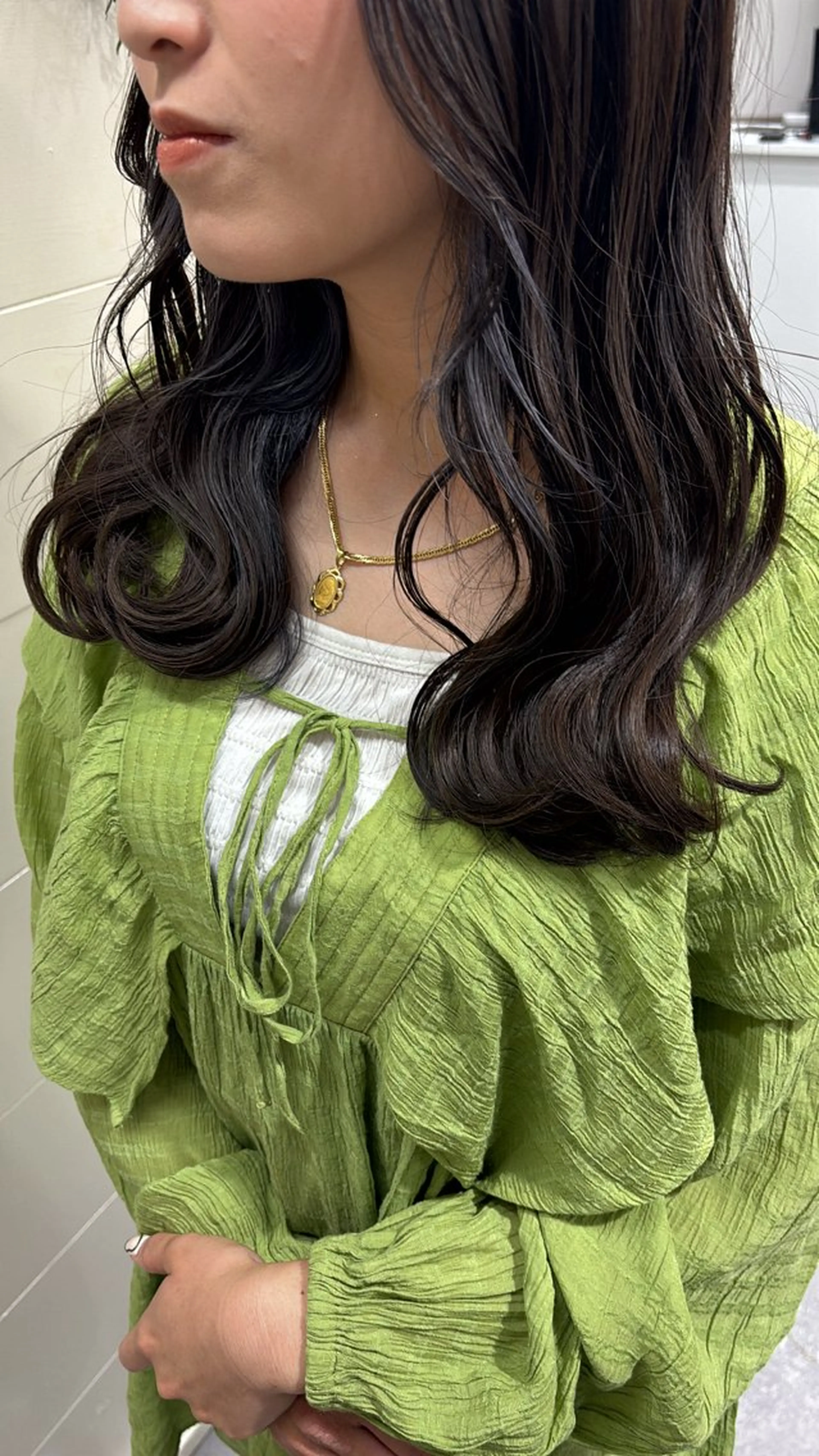 ミディアム カラー アッシュ アッシュブラウン ブラウンカラー 吉田 千洸のヘアスタイル