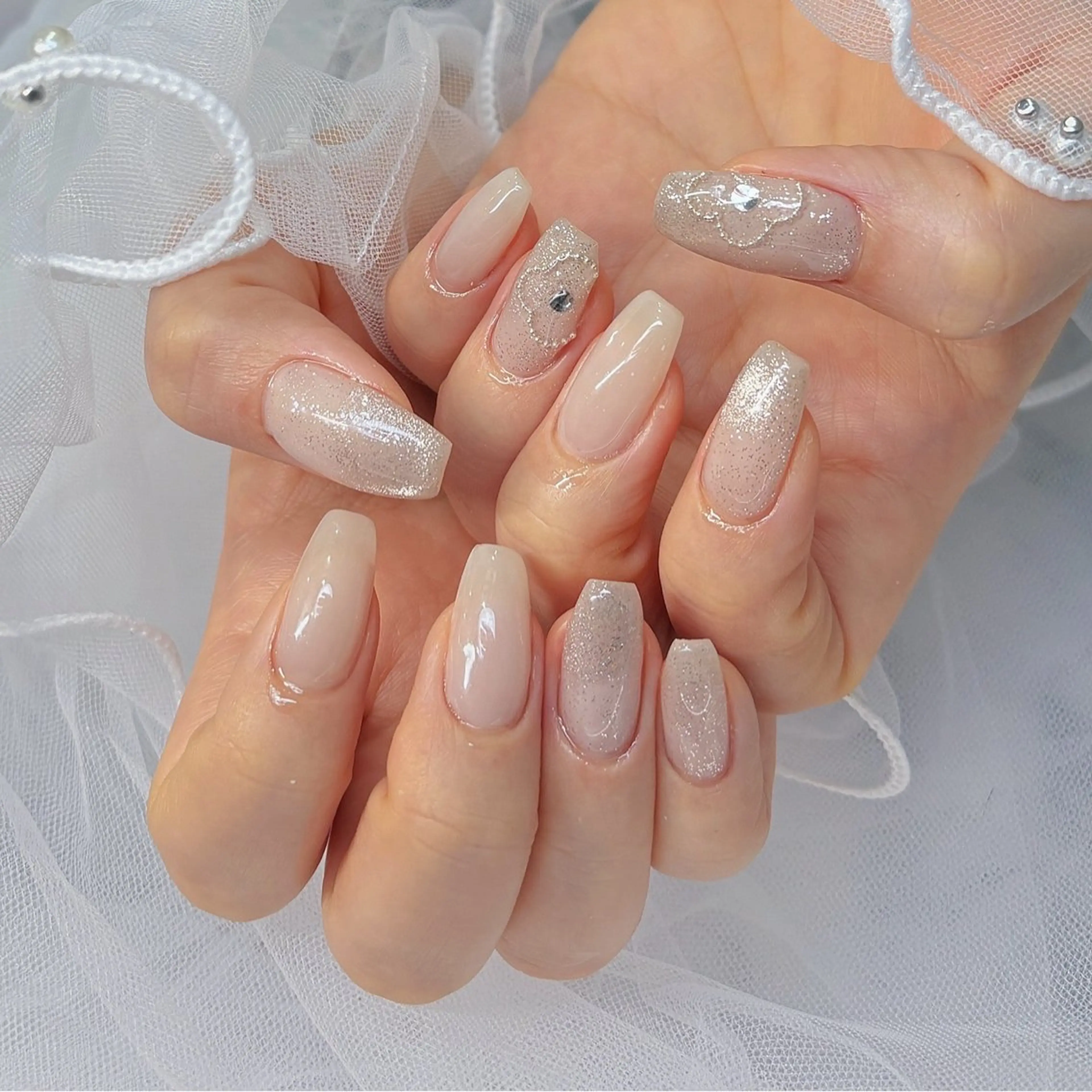 ネイル フラッシュネイル フラワーネイル ラメ(グリッター) マグネットネイル ハンドネイル Nail ameria megu所属・ameria meguのネイルデザイン