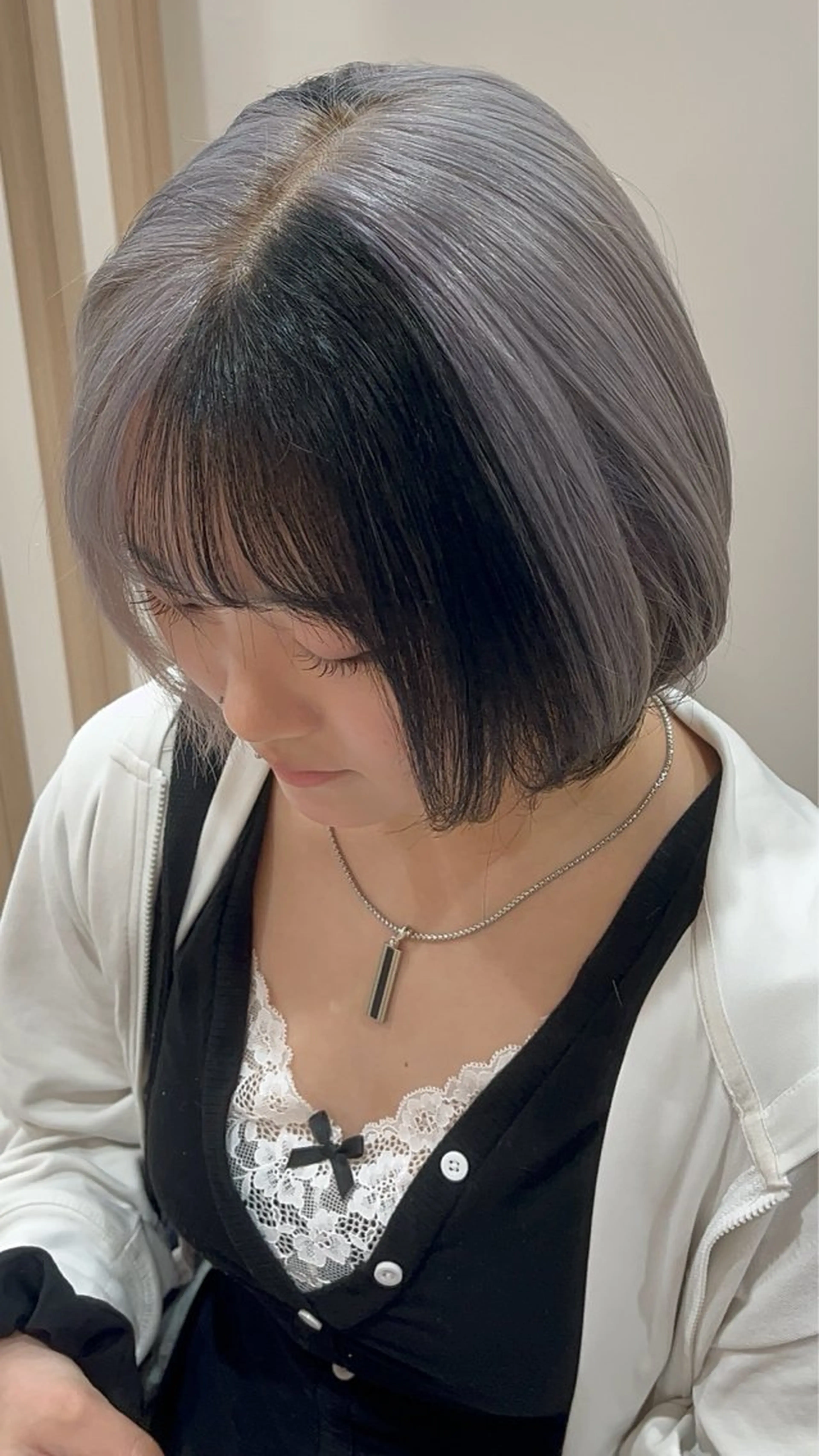 ミディアム カラー ブリーチ デザインカラー カット ヘアカラー juhl/髪質改善/ 縮毛矯正/遠藤航平のヘアスタイル