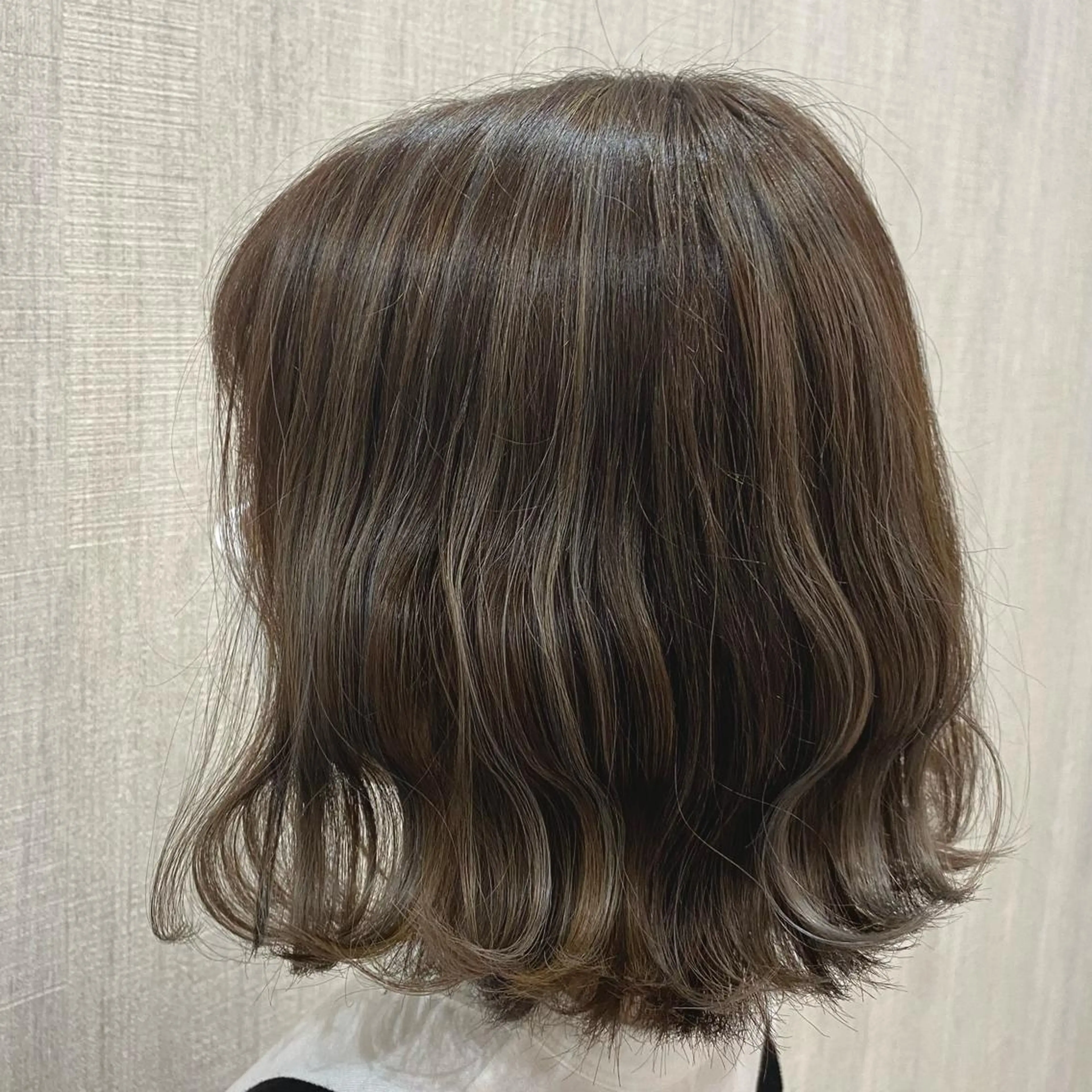 ショート カラー カット ヘアカラー トリートメント 🫧透け感⋆艶髪💎 山口アヤカのヘアスタイル